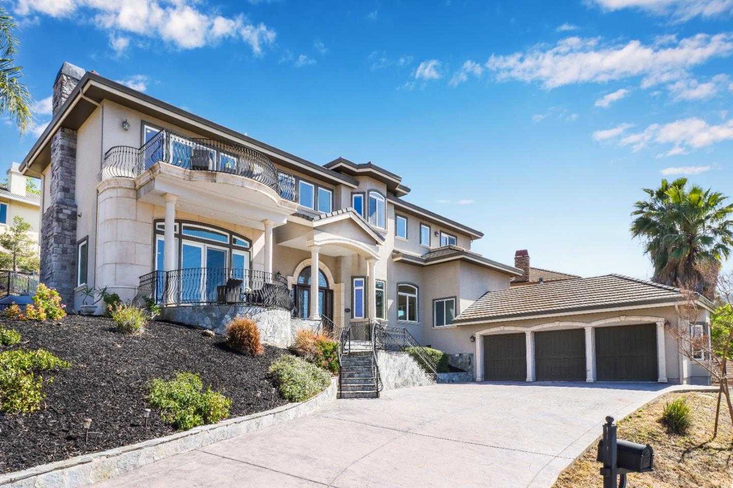 Neighborhood Neighborhood-3