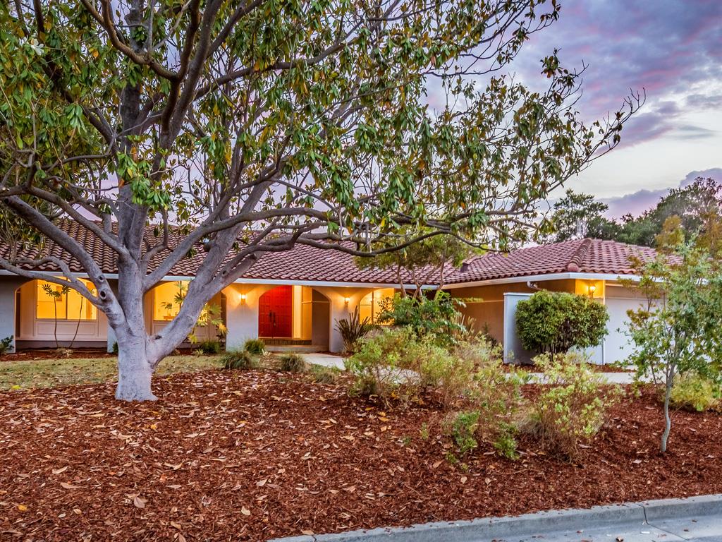 Neighborhood Neighborhood-32