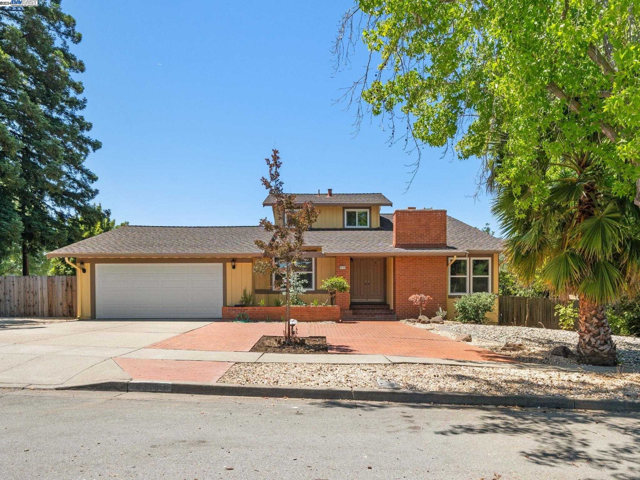 Cameron-Hills-Fremont