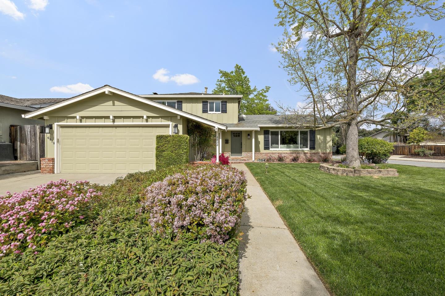 Neighborhood Neighborhood-75