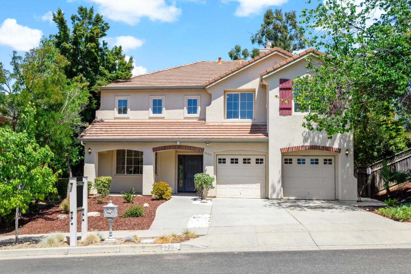 Neighborhood-5
