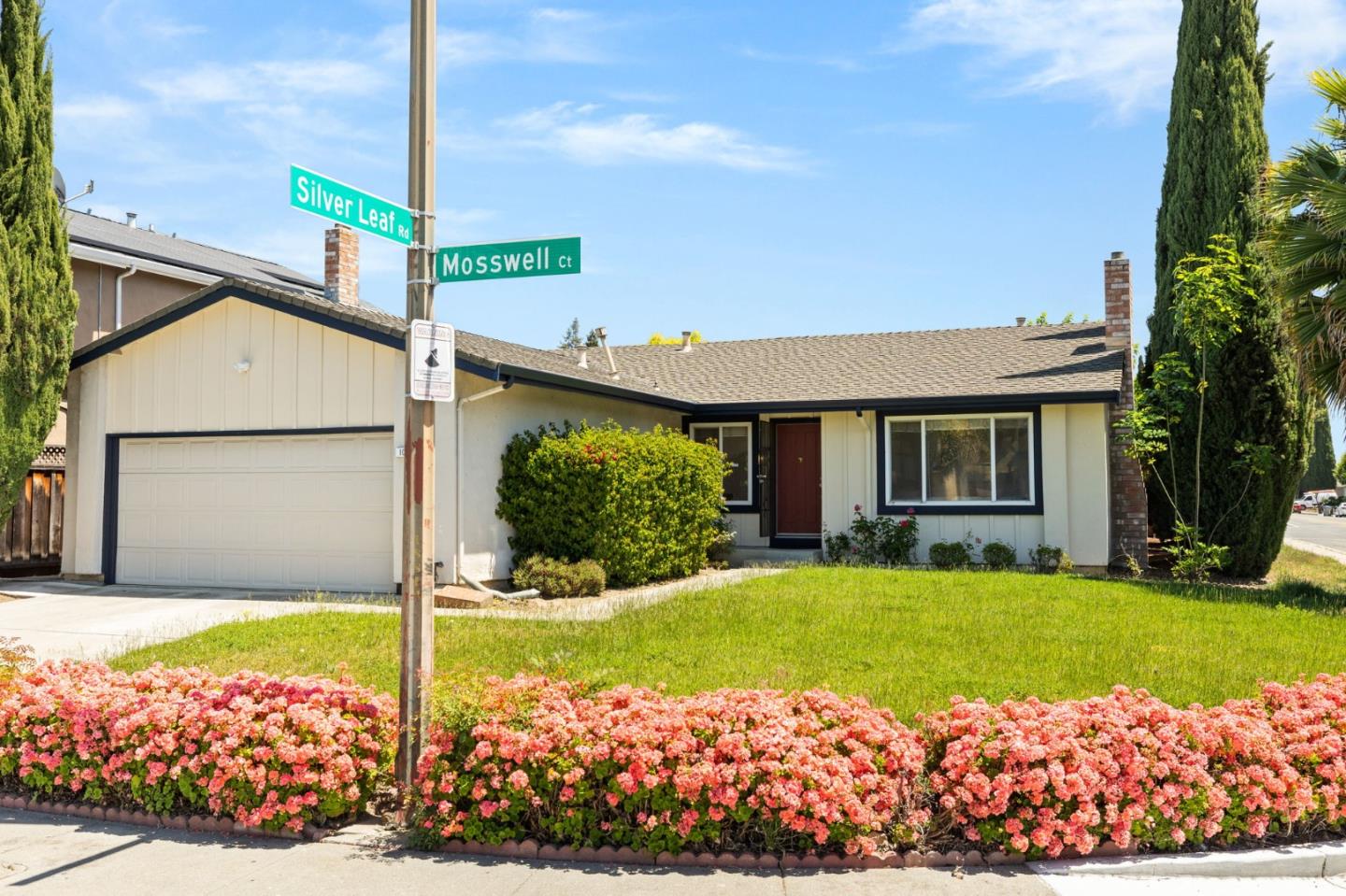 Neighborhood Neighborhood-4