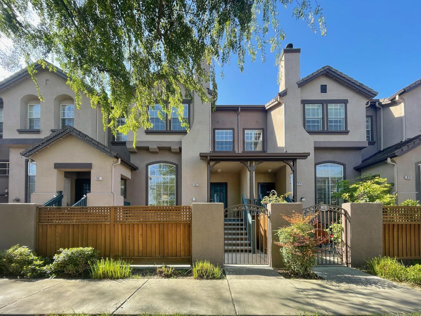 Neighborhood Neighborhood-3