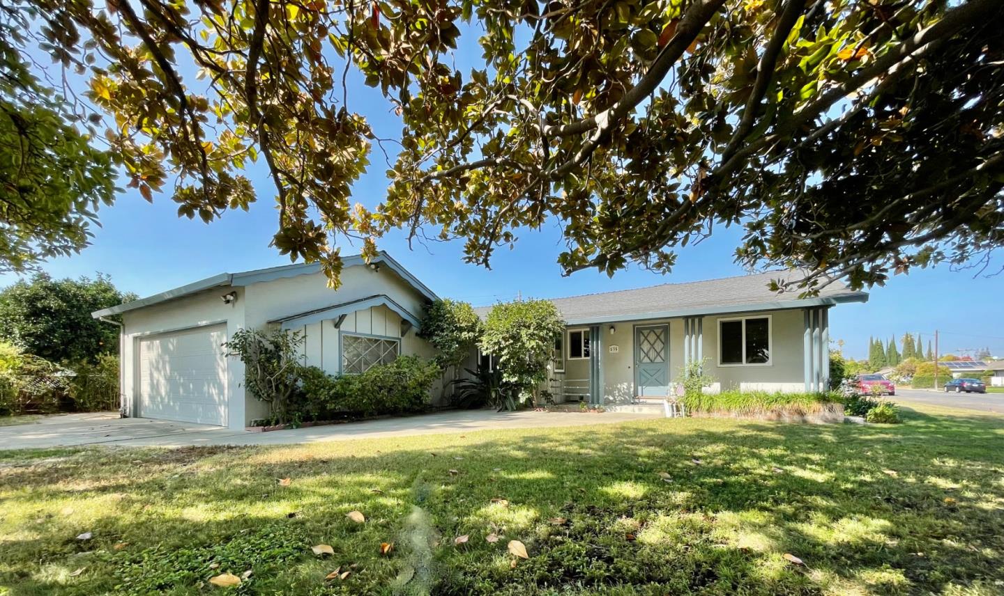 Neighborhood Neighborhood-31