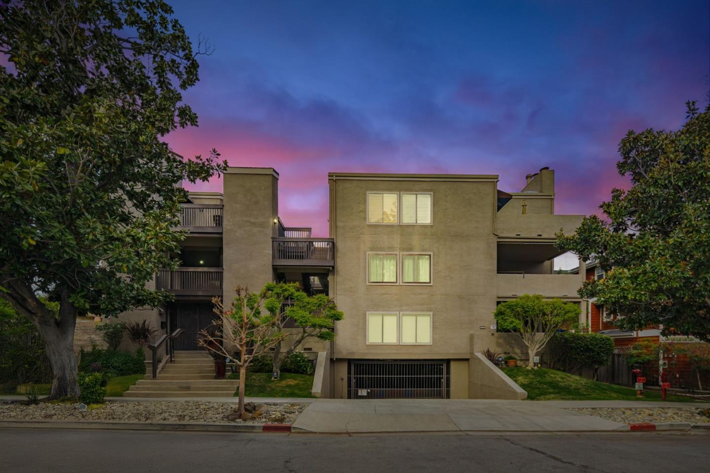 Neighborhood Neighborhood-3