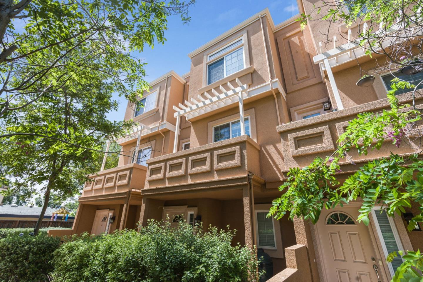 Neighborhood Neighborhood-1