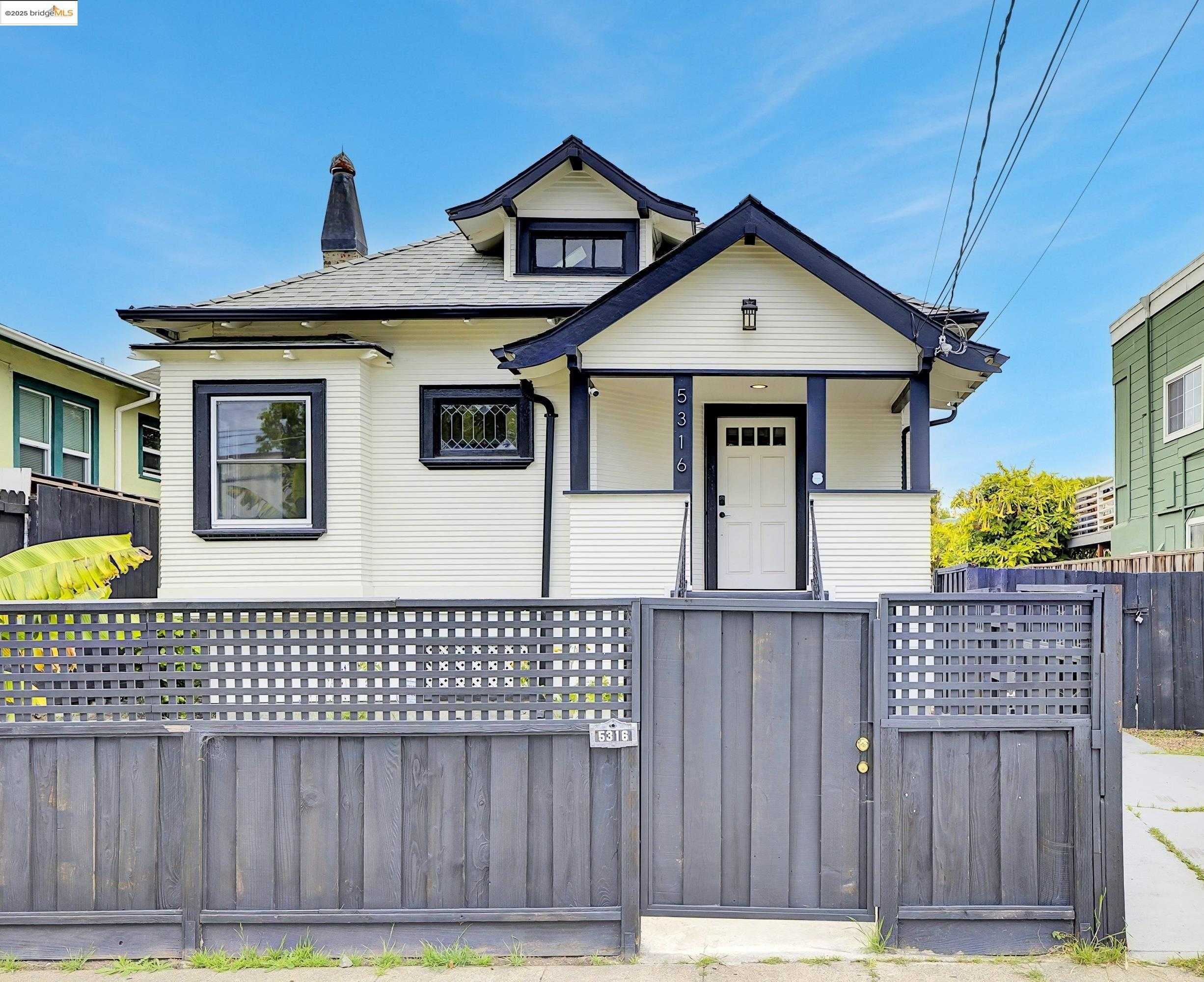 Neighborhood Neighborhood-10