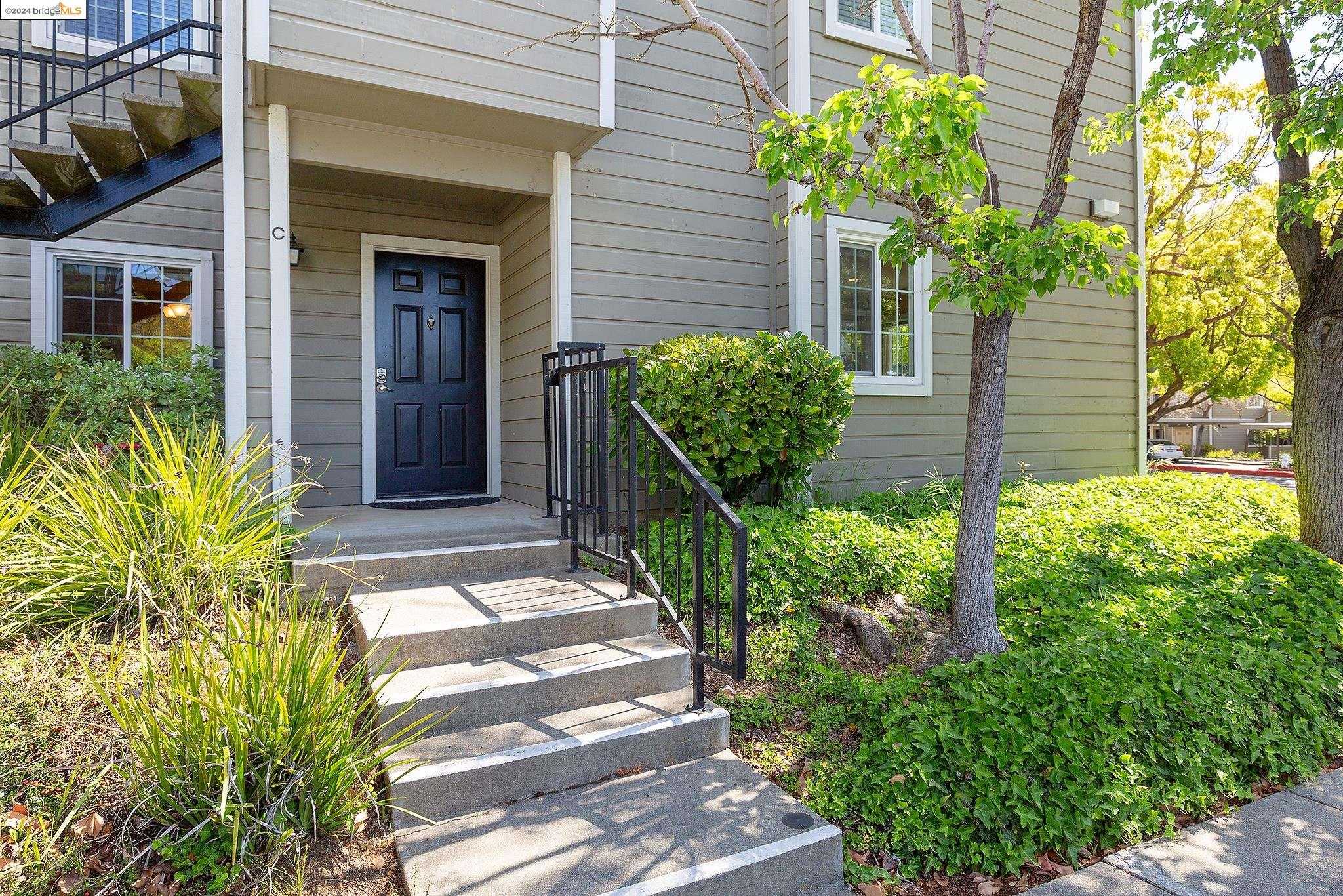 Neighborhood Neighborhood-18