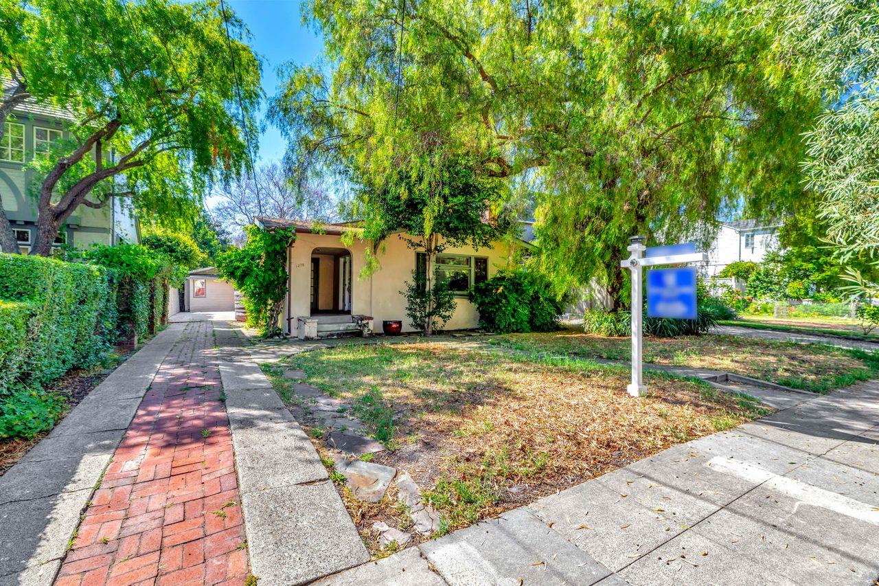 Neighborhood Neighborhood-18