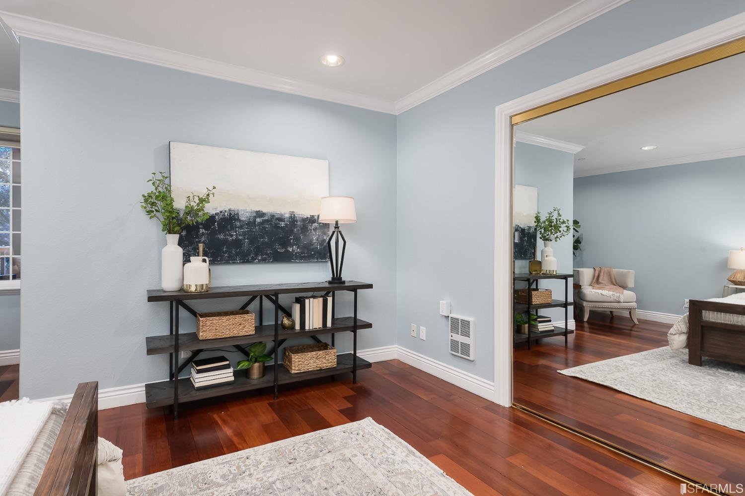 Neighborhood Neighborhood-370