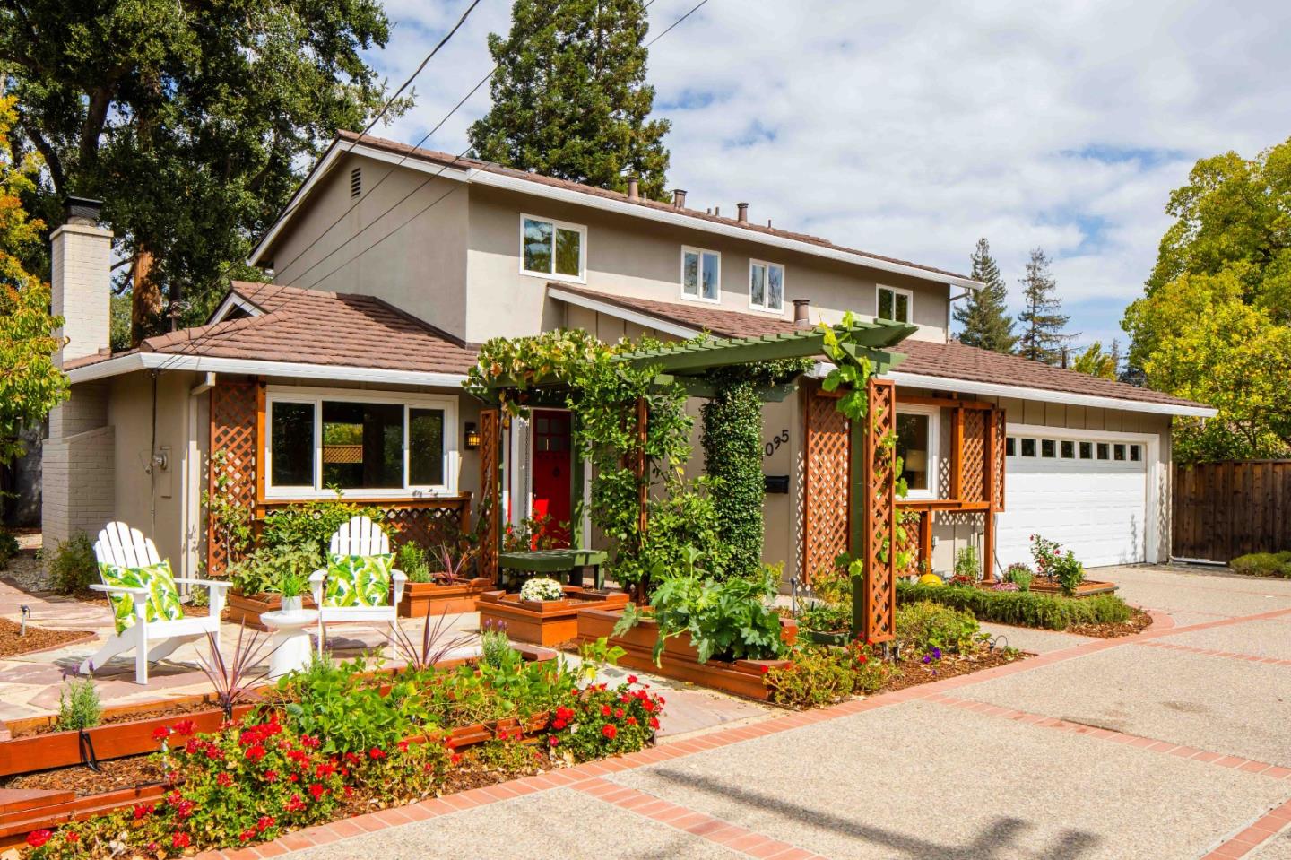 Neighborhood Neighborhood-32