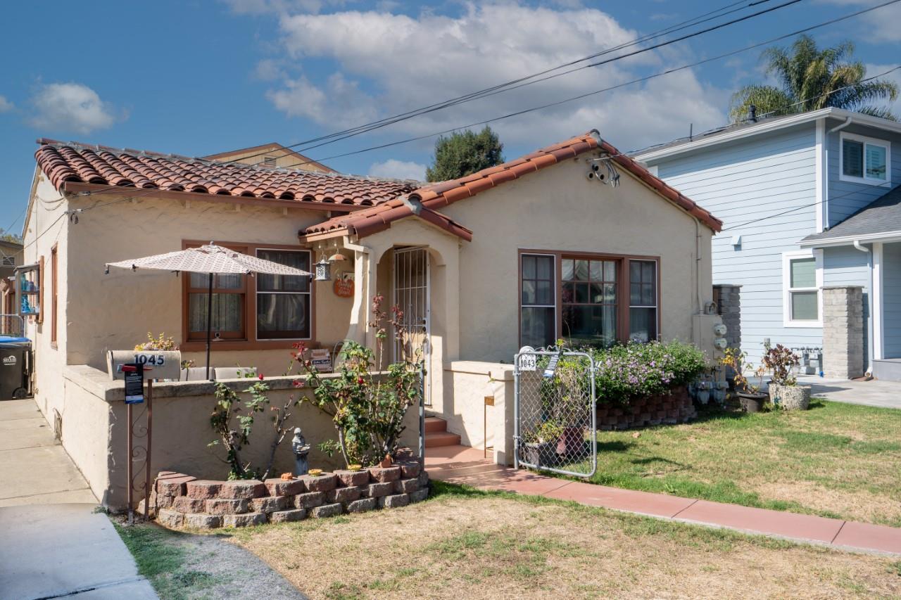 Neighborhood Neighborhood-54