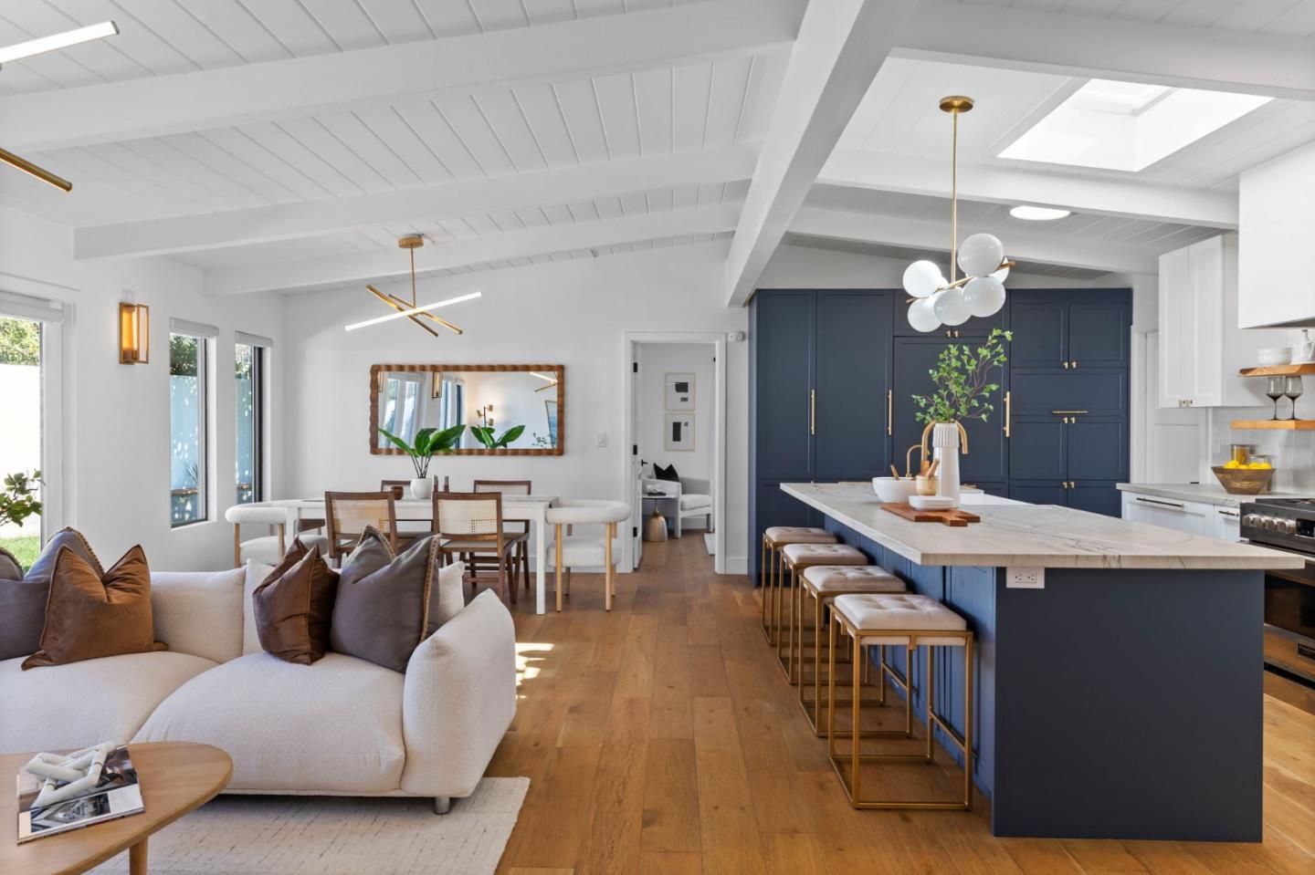 Neighborhood Neighborhood-31