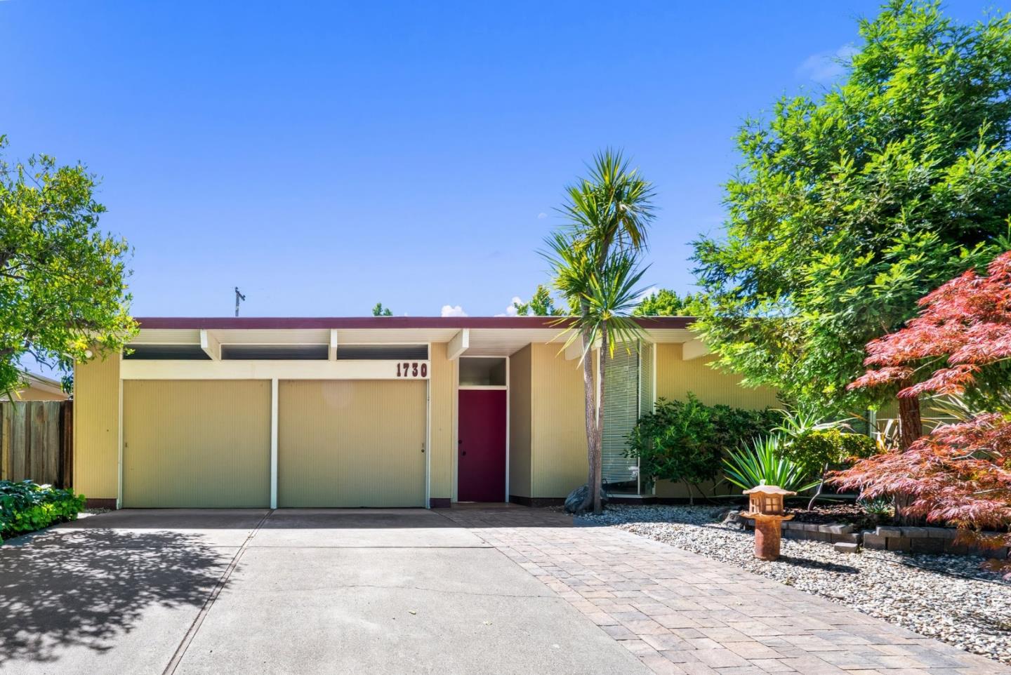 Neighborhood Neighborhood-39