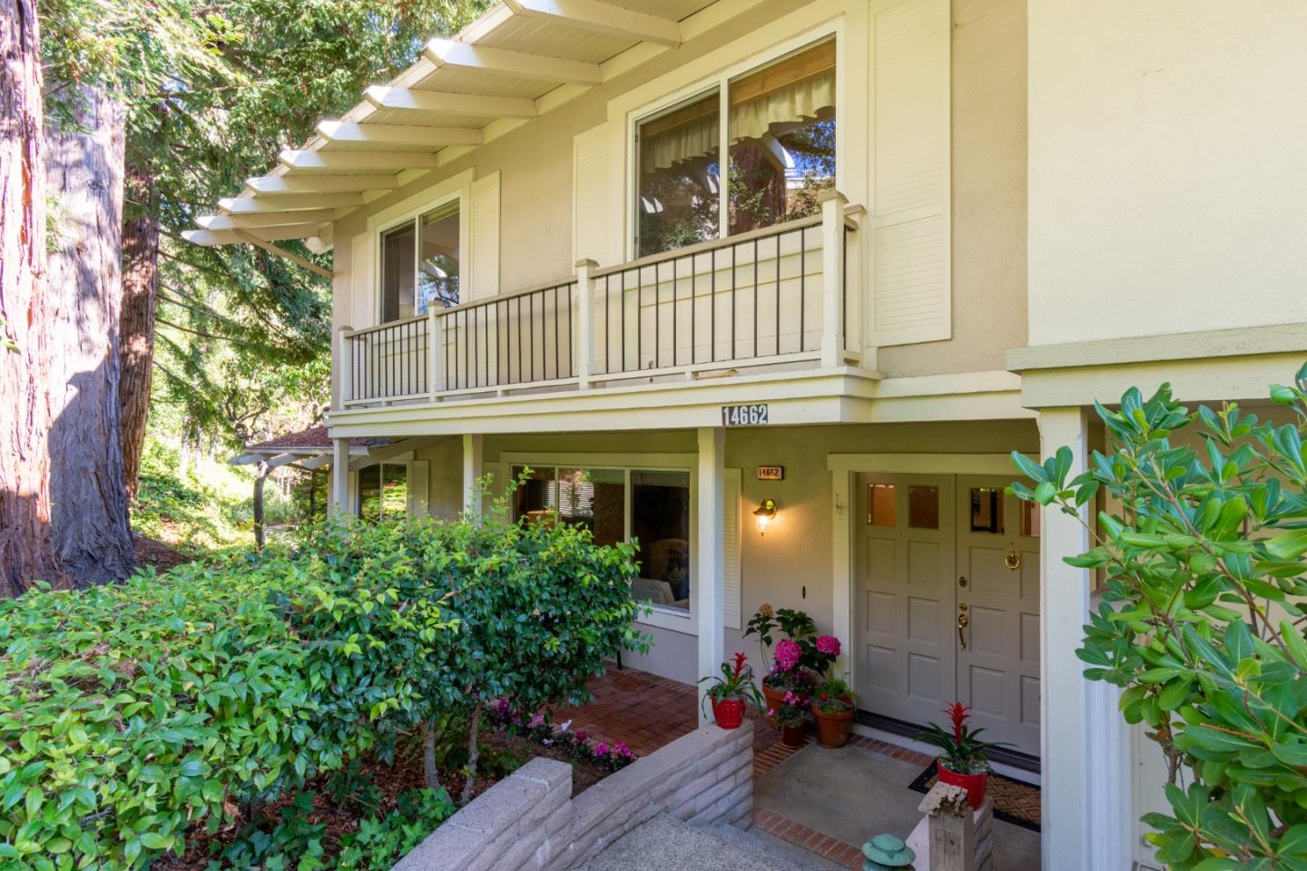 Neighborhood Neighborhood-5