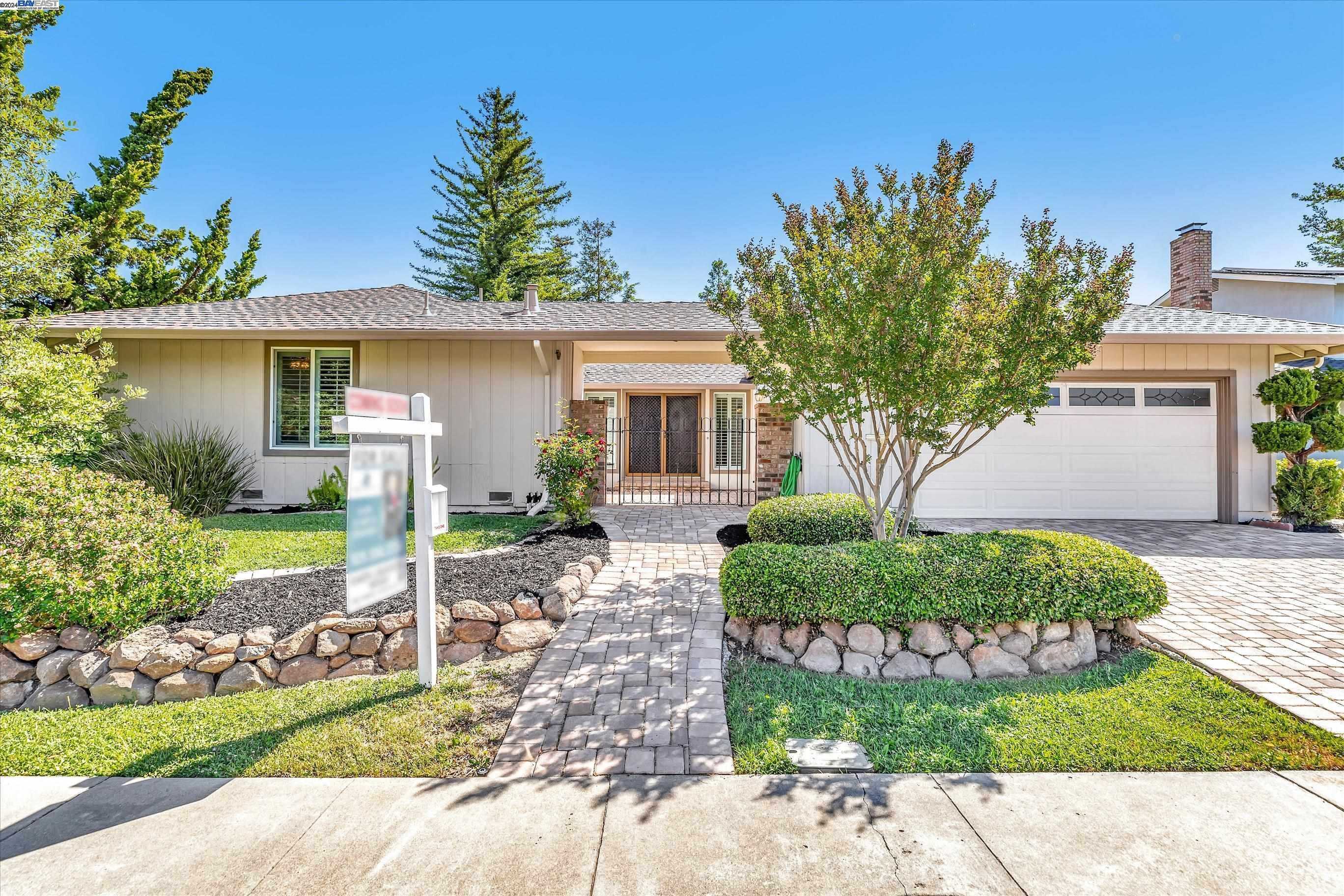 Neighborhood Neighborhood-23