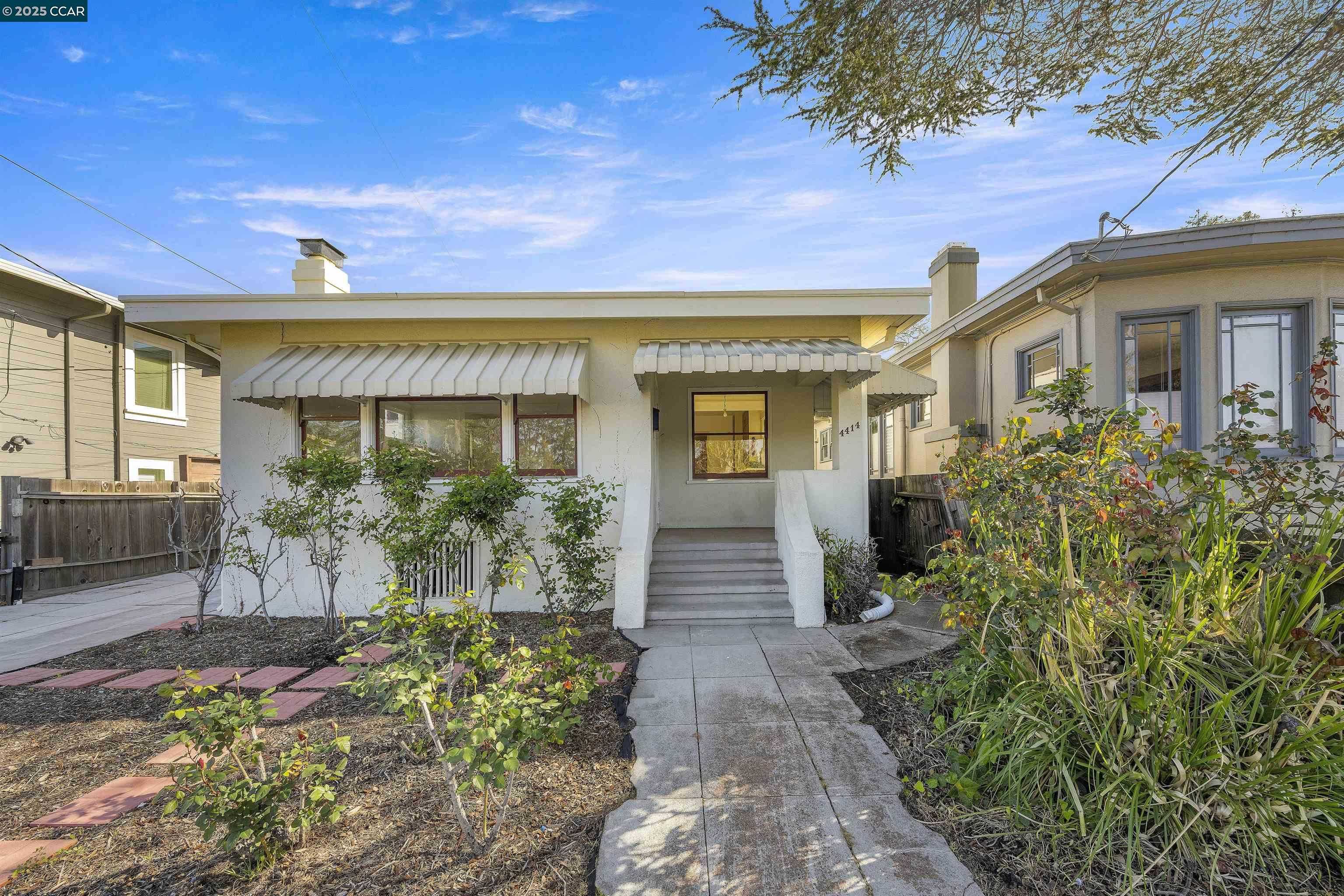 Neighborhood Neighborhood-9