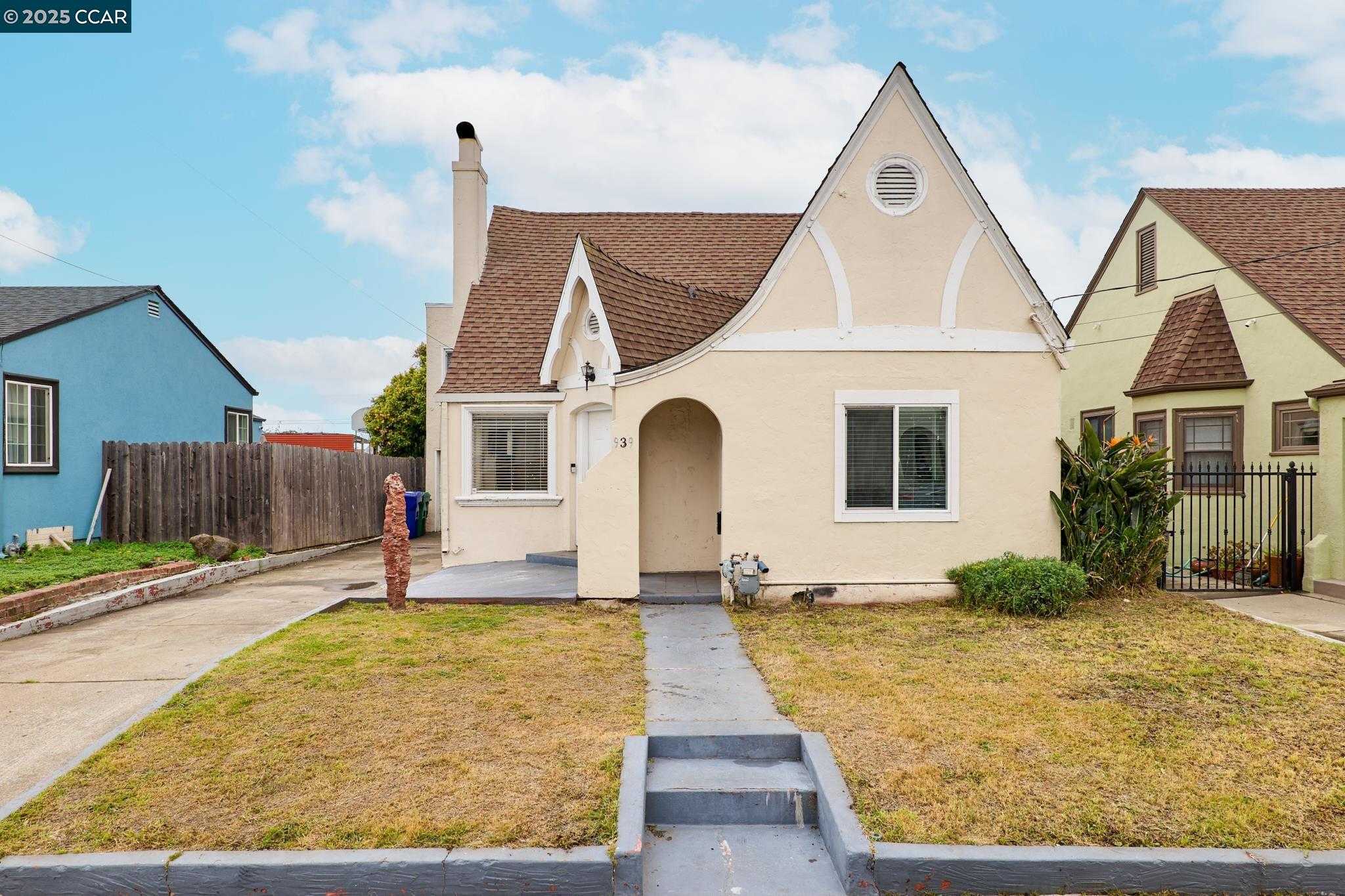 Neighborhood Neighborhood-15