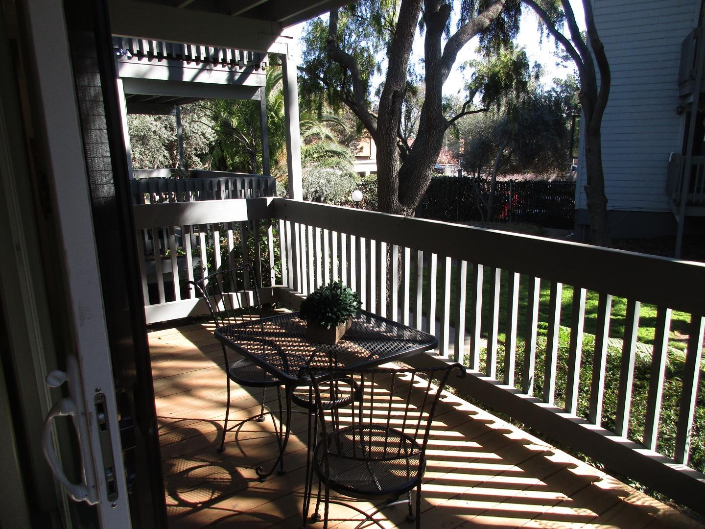 Neighborhood Neighborhood-25