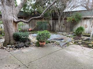 Neighborhood Neighborhood-94