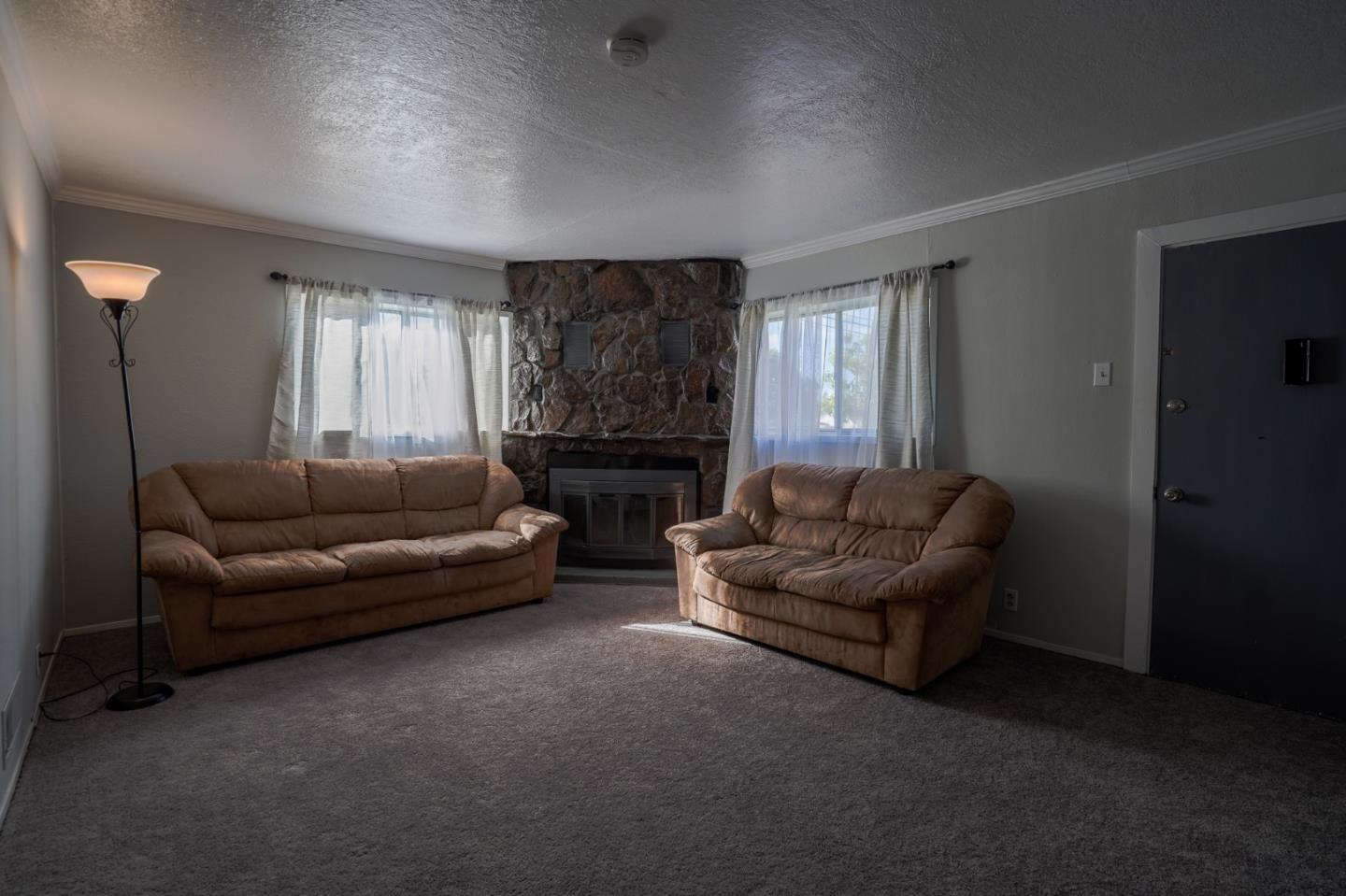 Neighborhood Neighborhood-64