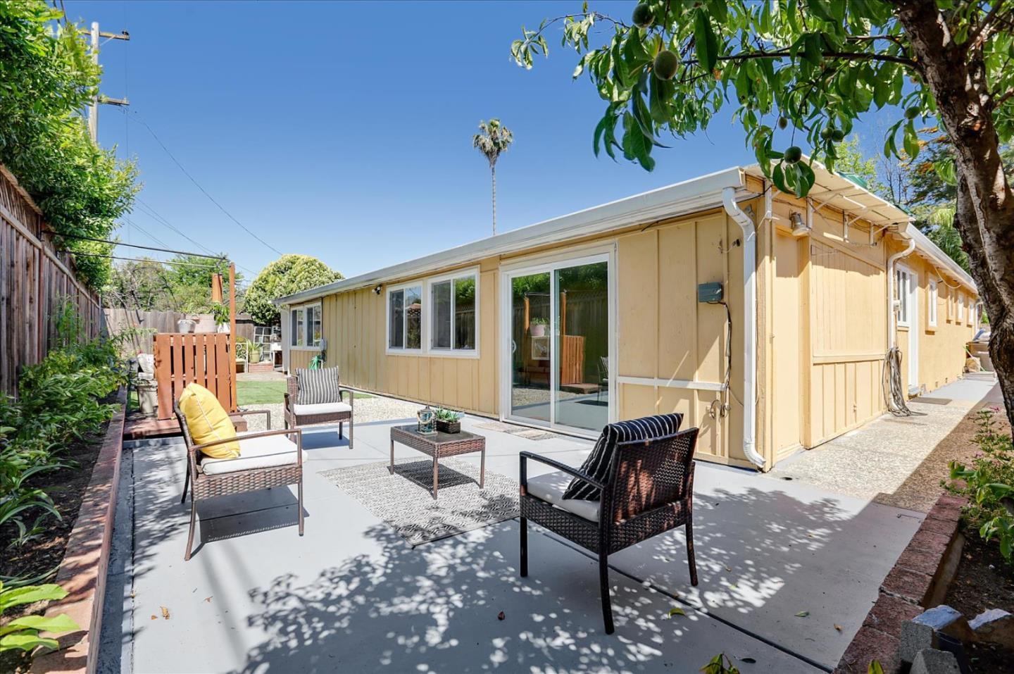 Neighborhood Neighborhood-17