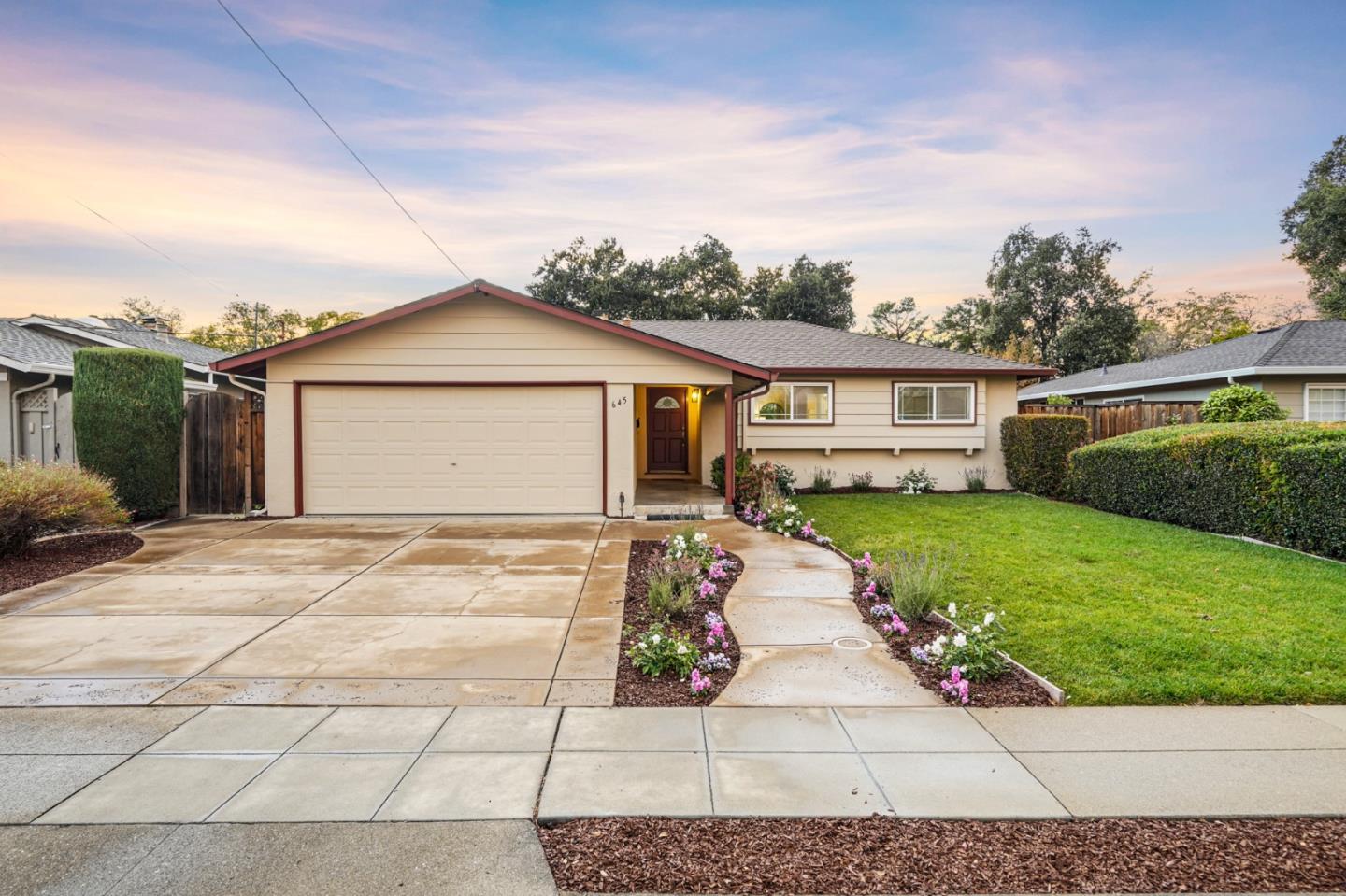 Neighborhood Neighborhood-83