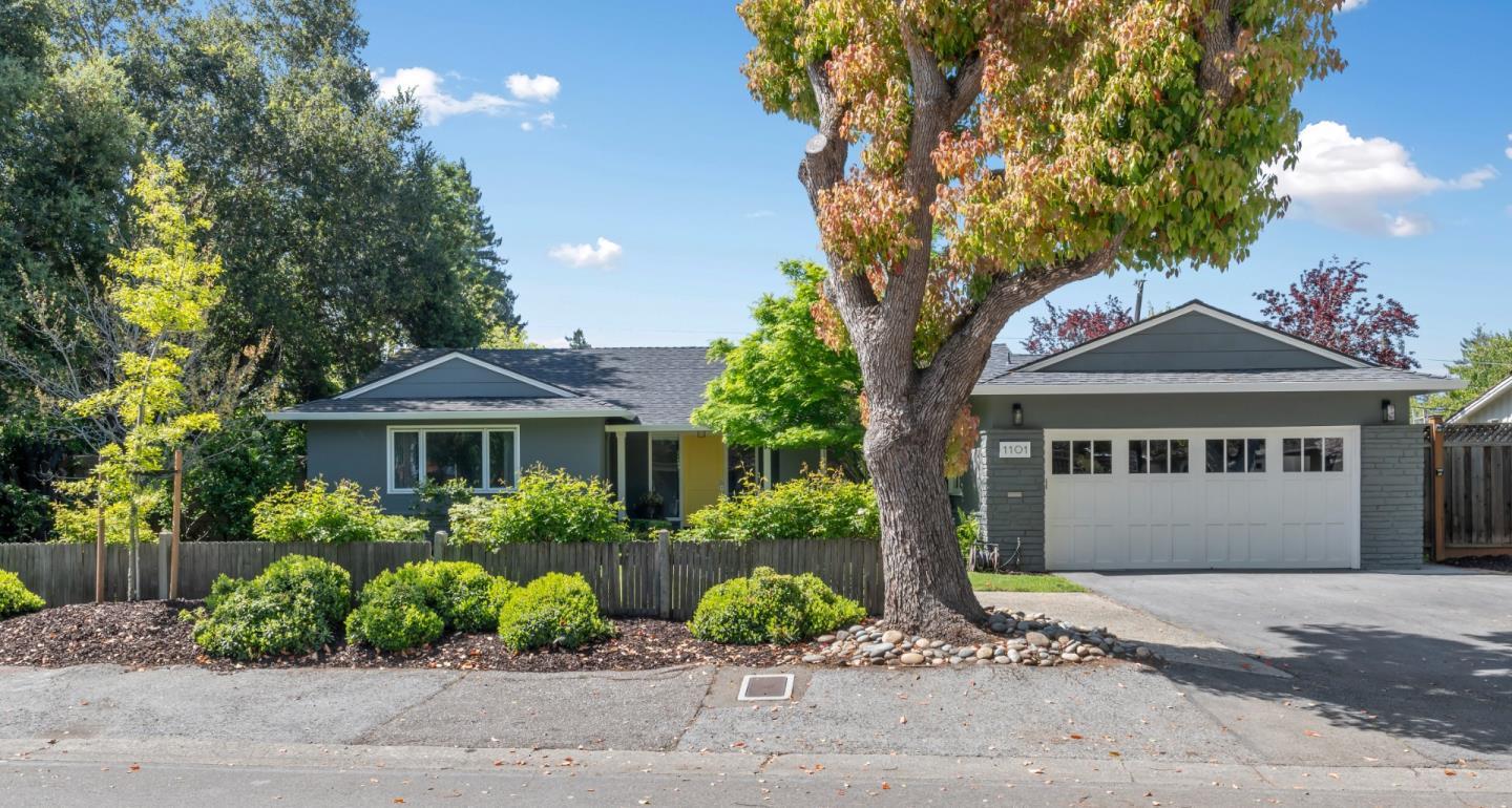 Neighborhood Neighborhood-22