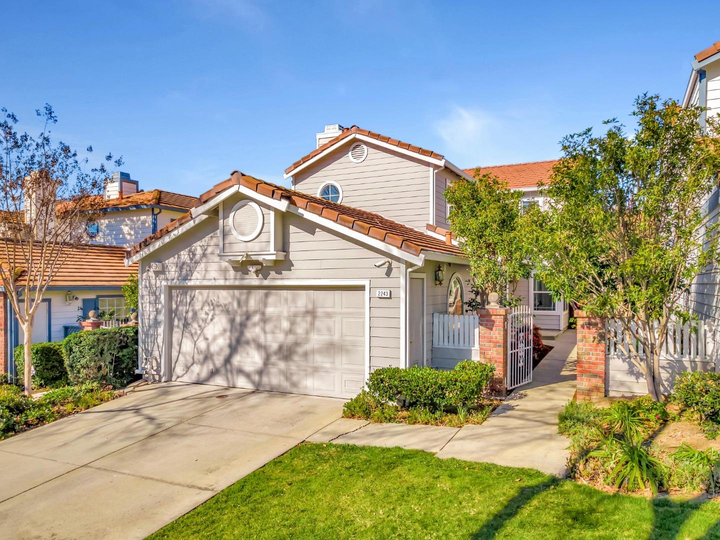 Neighborhood Neighborhood-15