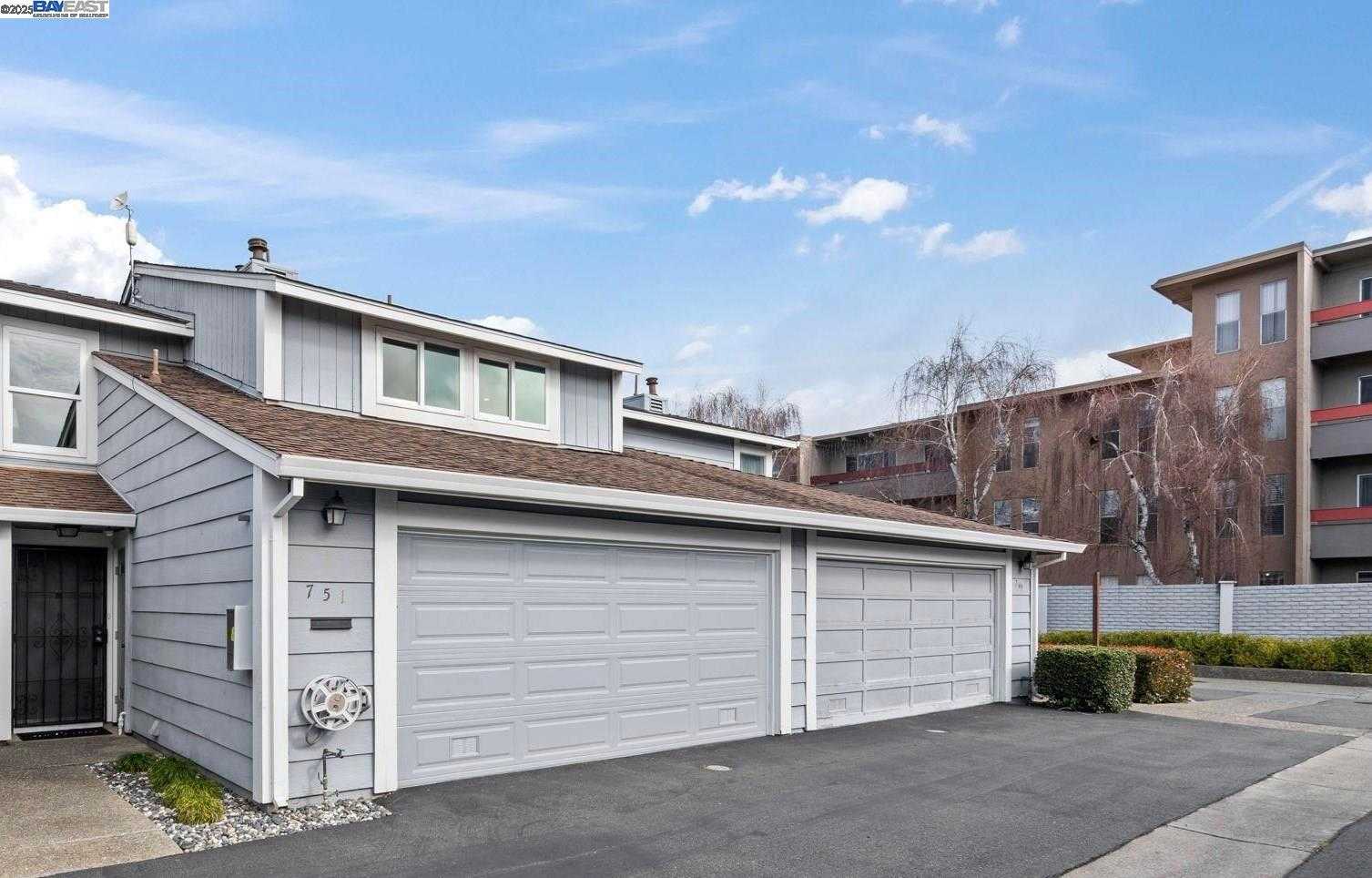 Neighborhood Neighborhood-13