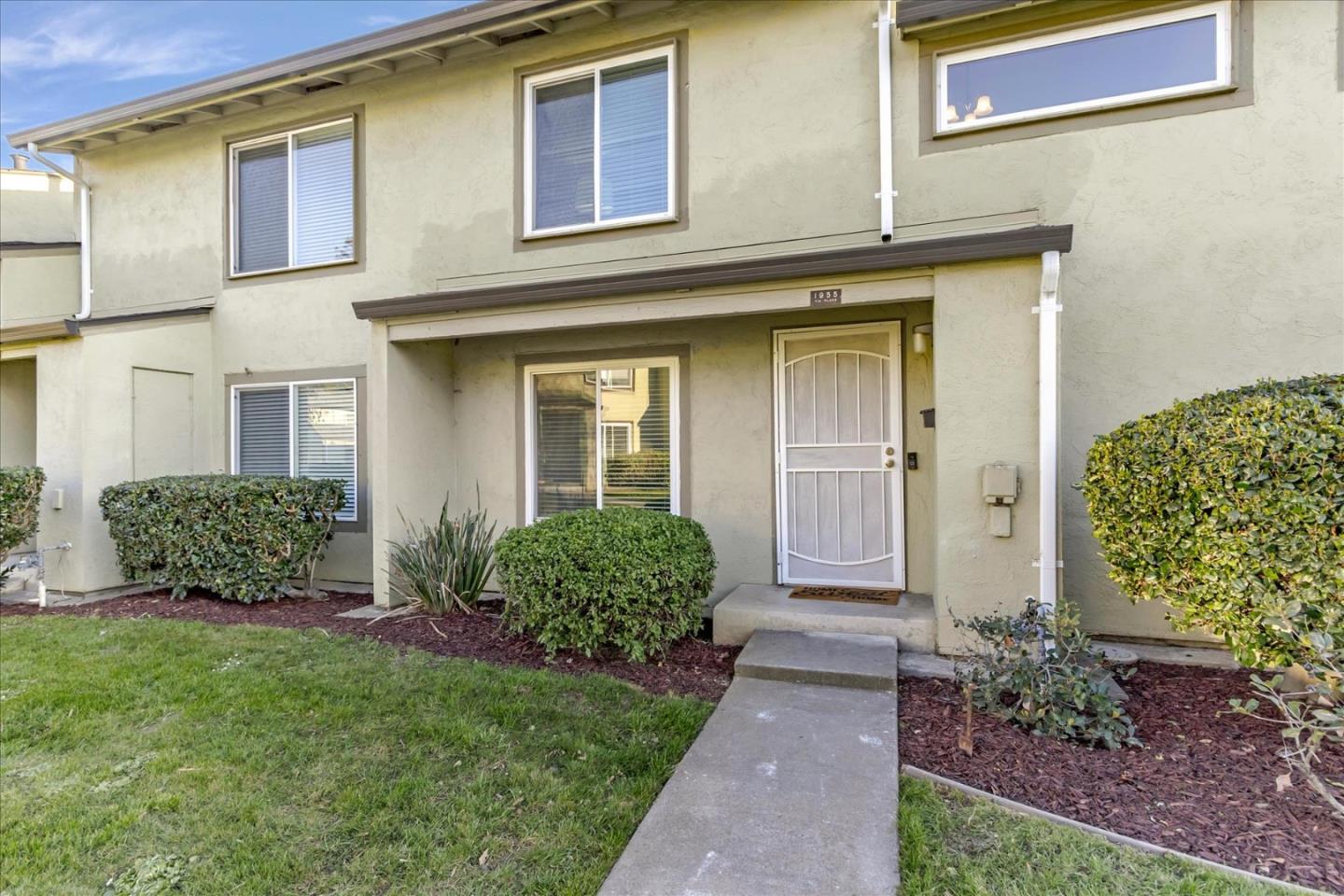 Neighborhood Neighborhood-14