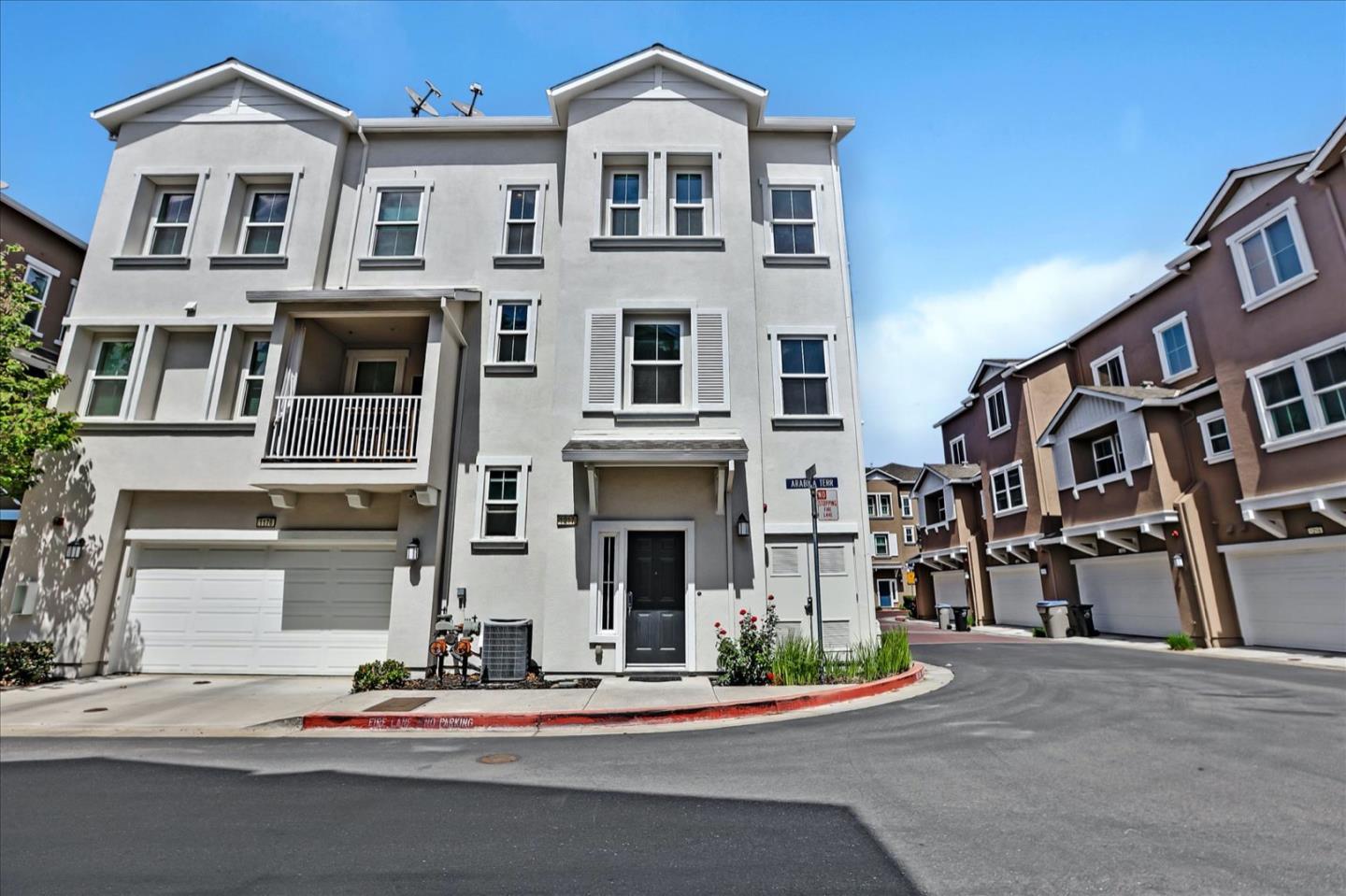 Neighborhood Neighborhood-39