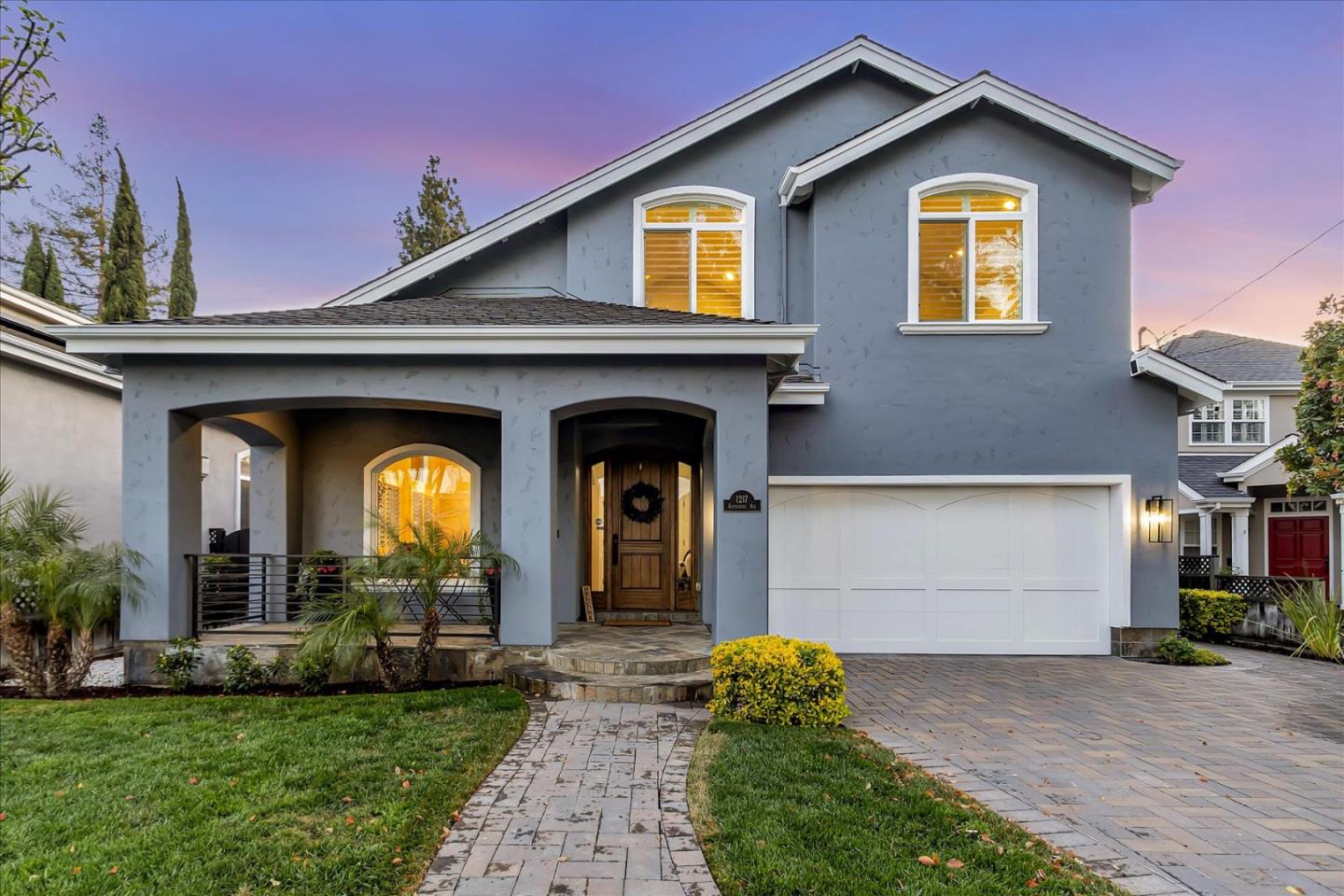 Neighborhood Neighborhood-12