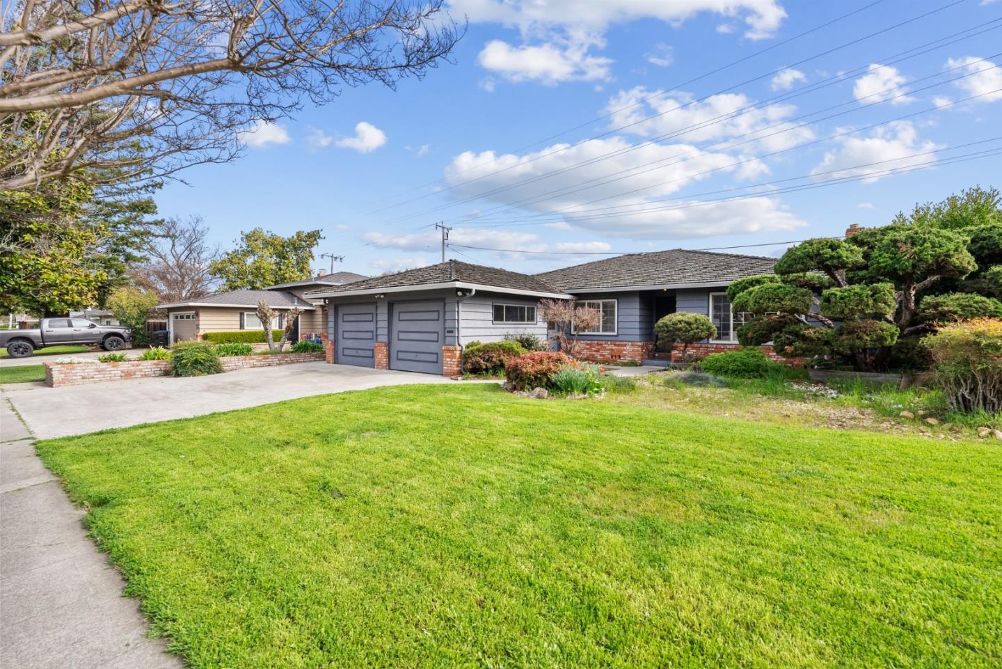 Neighborhood Neighborhood-18