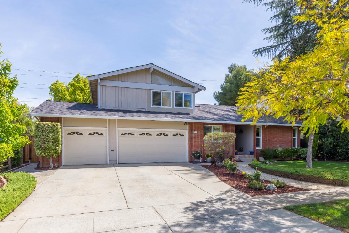 Neighborhood Neighborhood-64