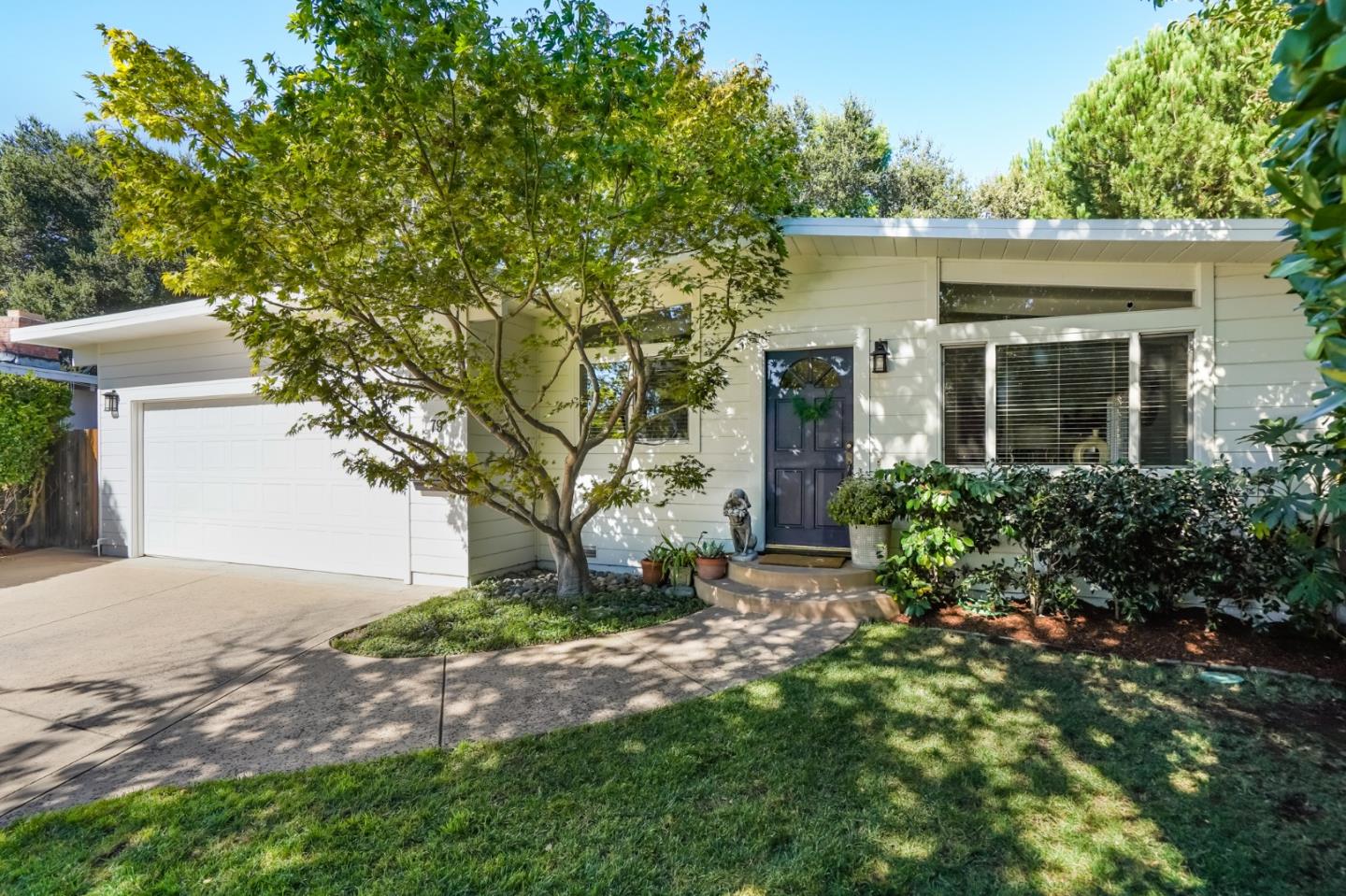 Neighborhood Neighborhood-28