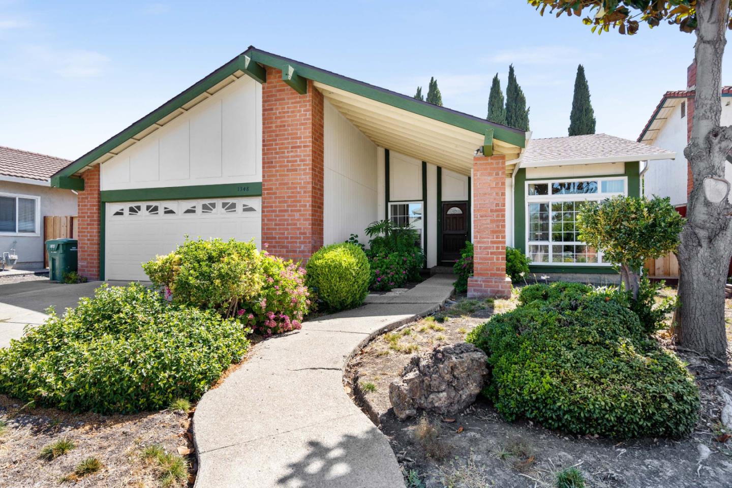 Neighborhood Neighborhood-6