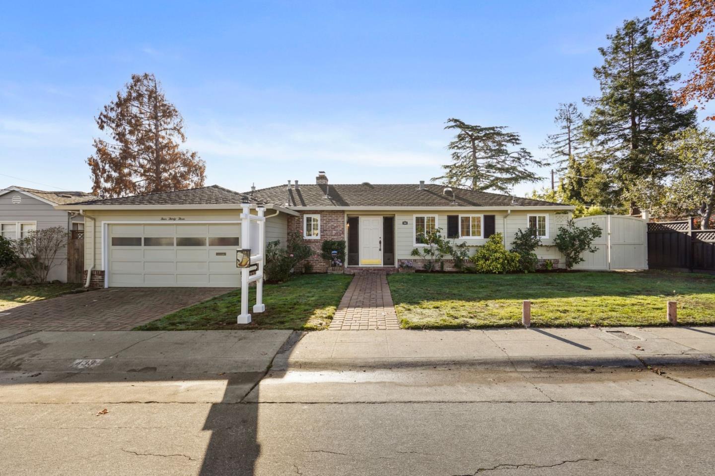 Neighborhood Neighborhood-30