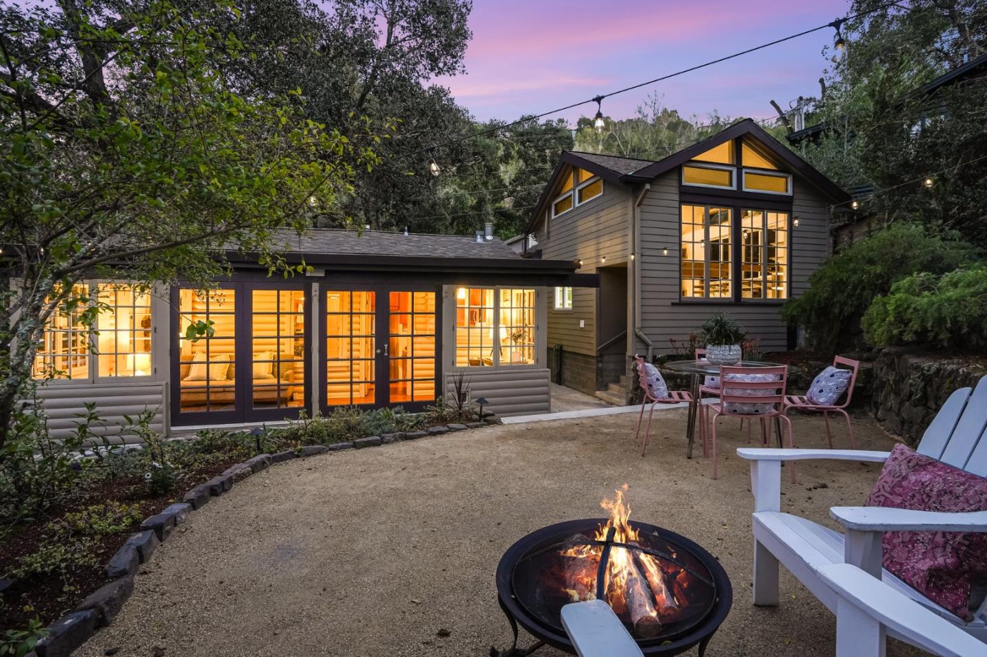 Neighborhood Neighborhood-25