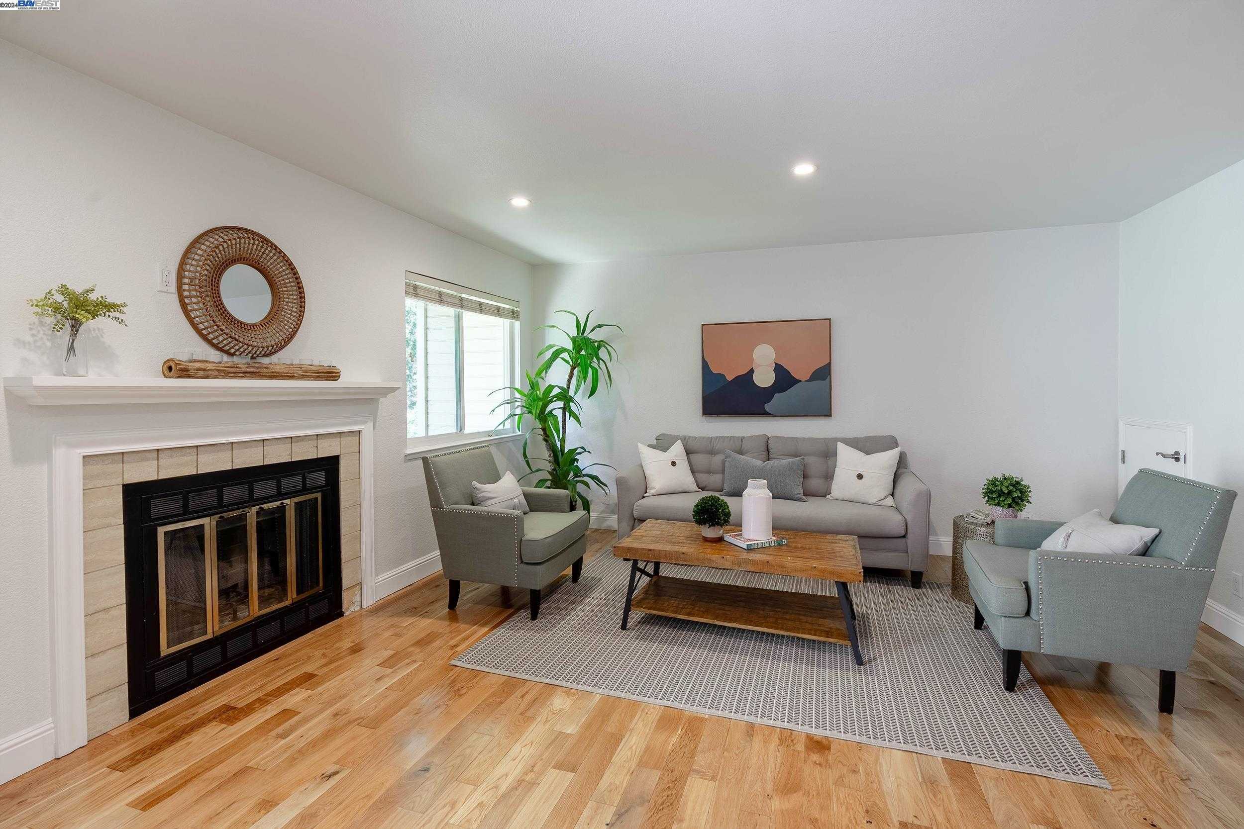 Neighborhood Neighborhood-42