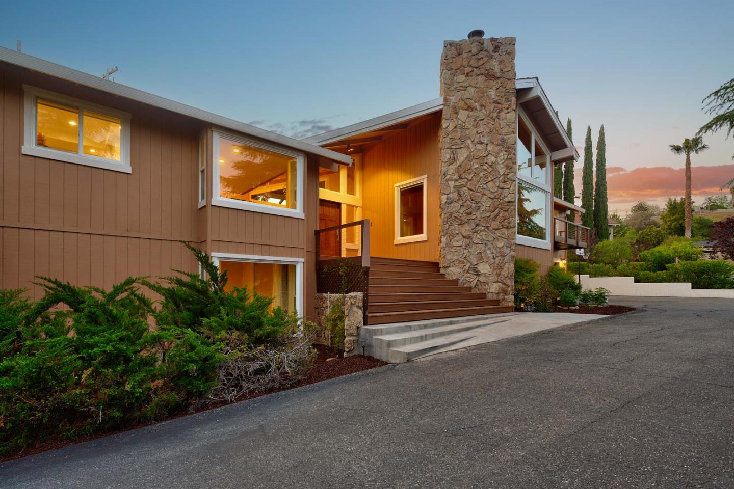 Neighborhood Neighborhood-16