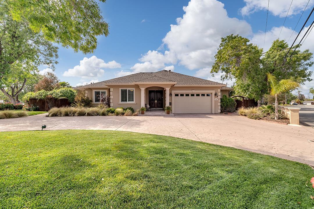 Neighborhood Neighborhood-59