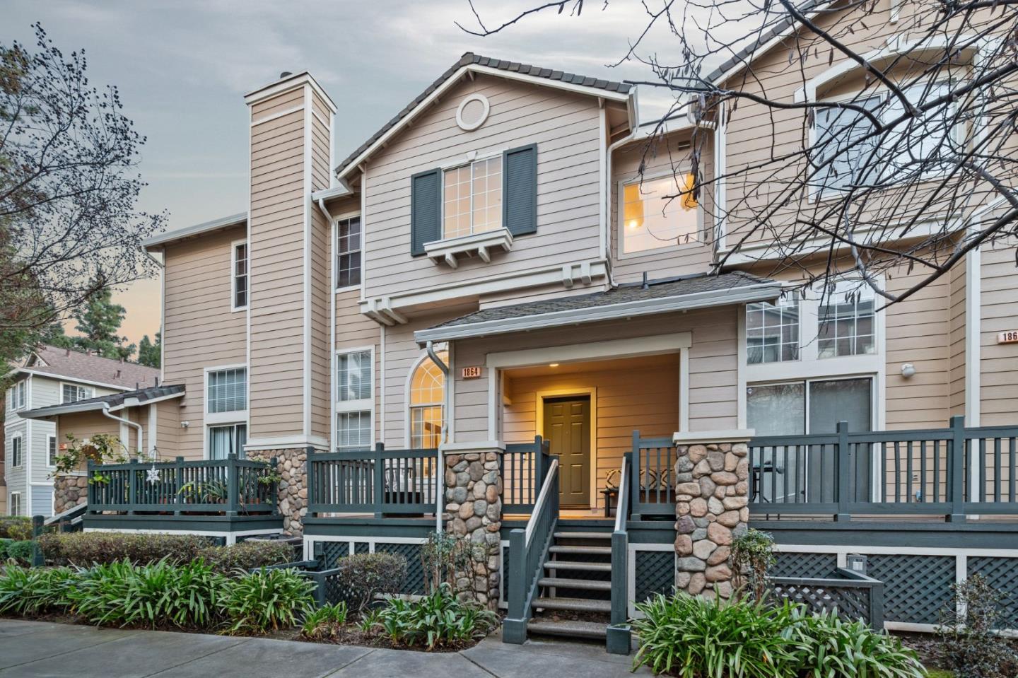 Neighborhood Neighborhood-71