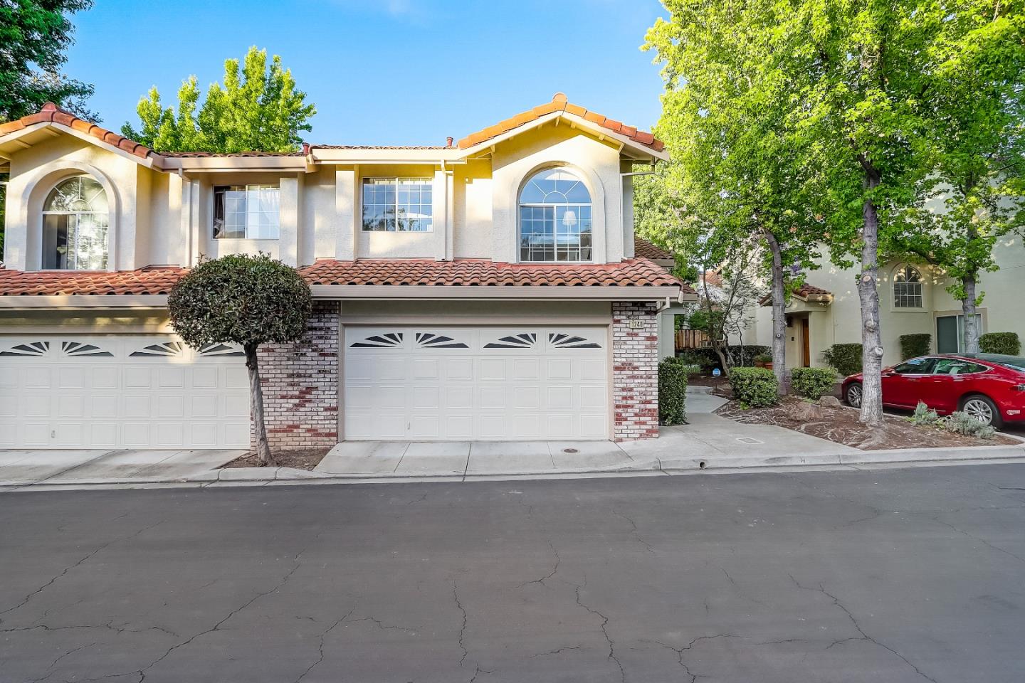 Neighborhood Neighborhood-13