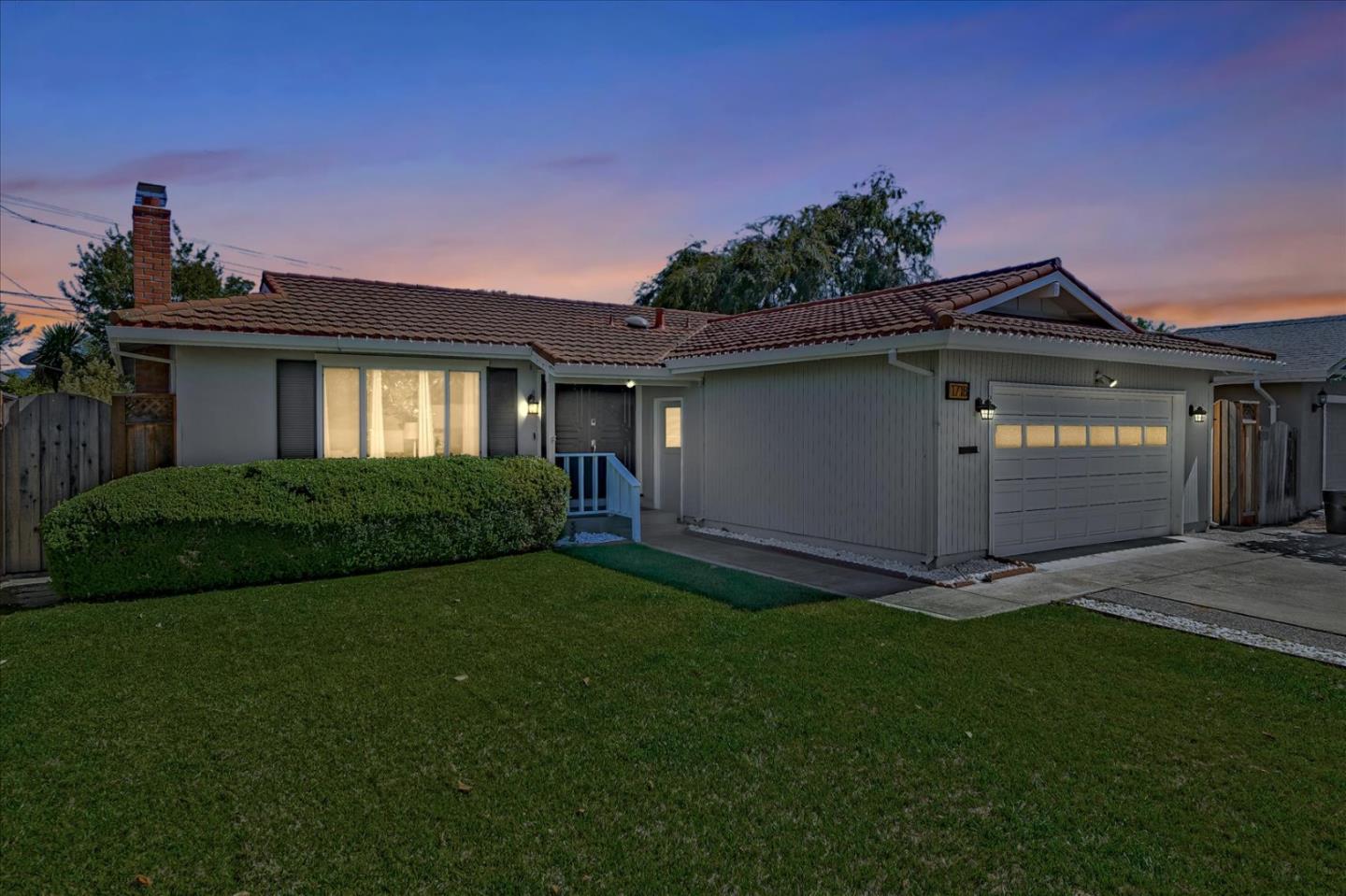 Neighborhood Neighborhood-83