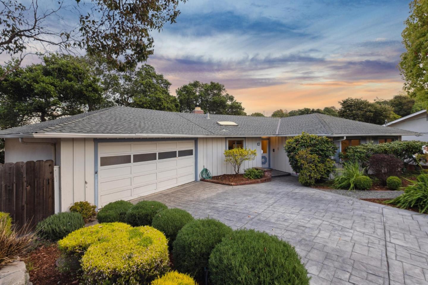 Neighborhood Neighborhood-12