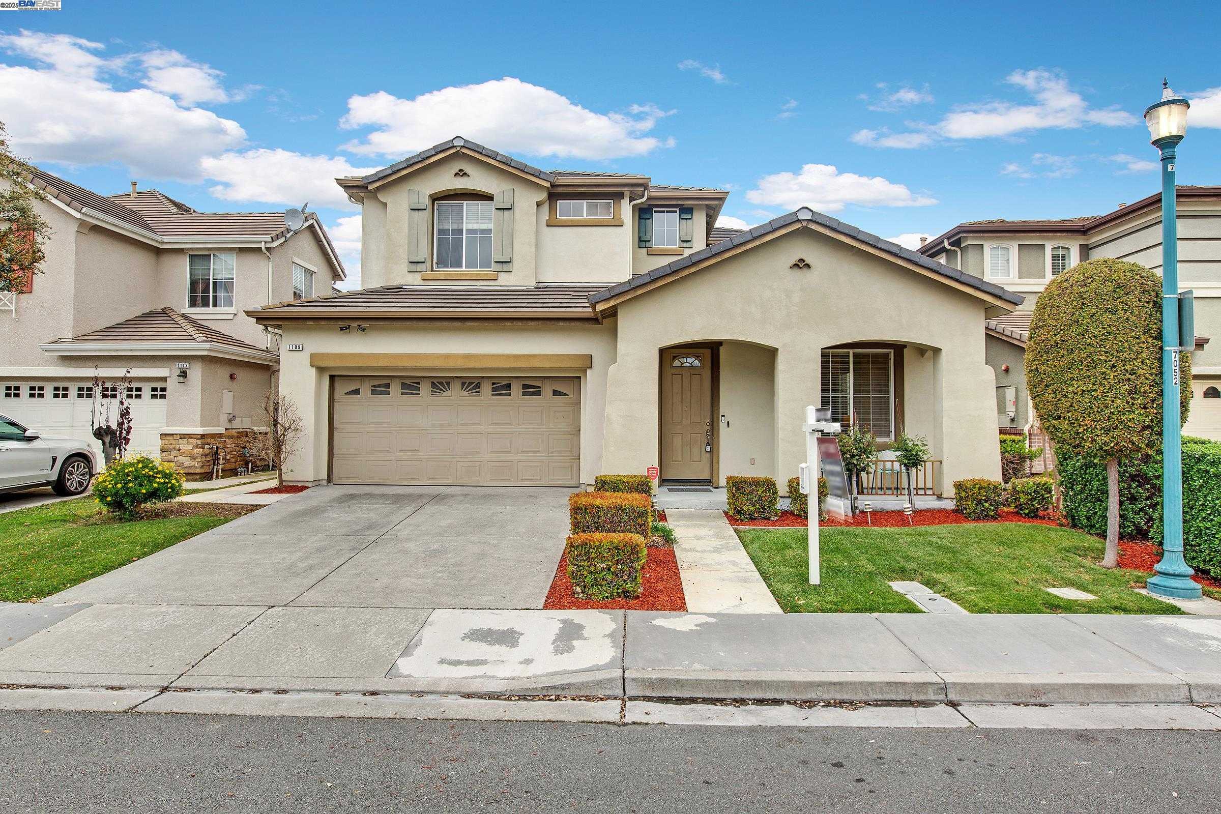 Neighborhood Neighborhood-10