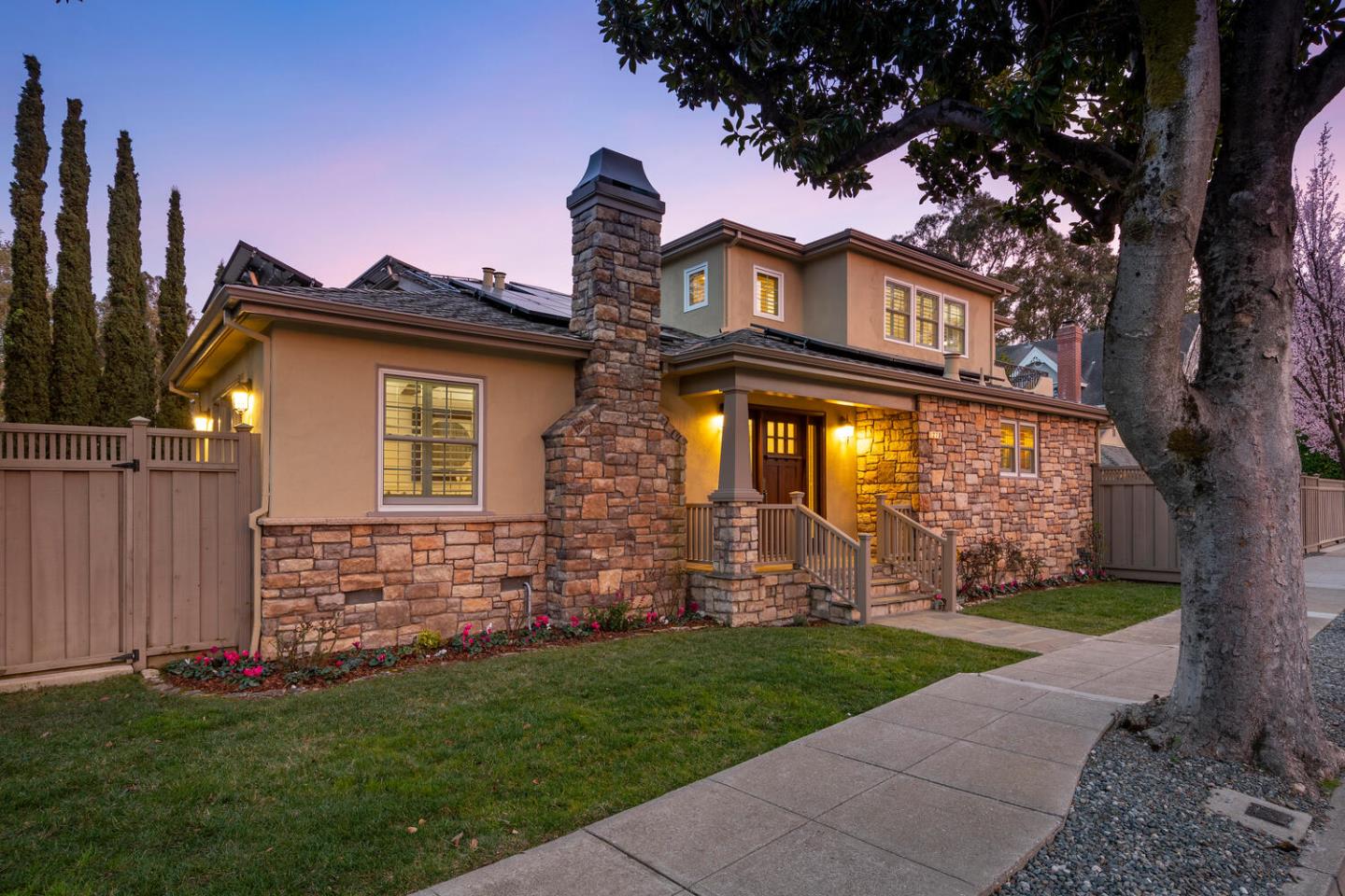 Neighborhood Neighborhood-1