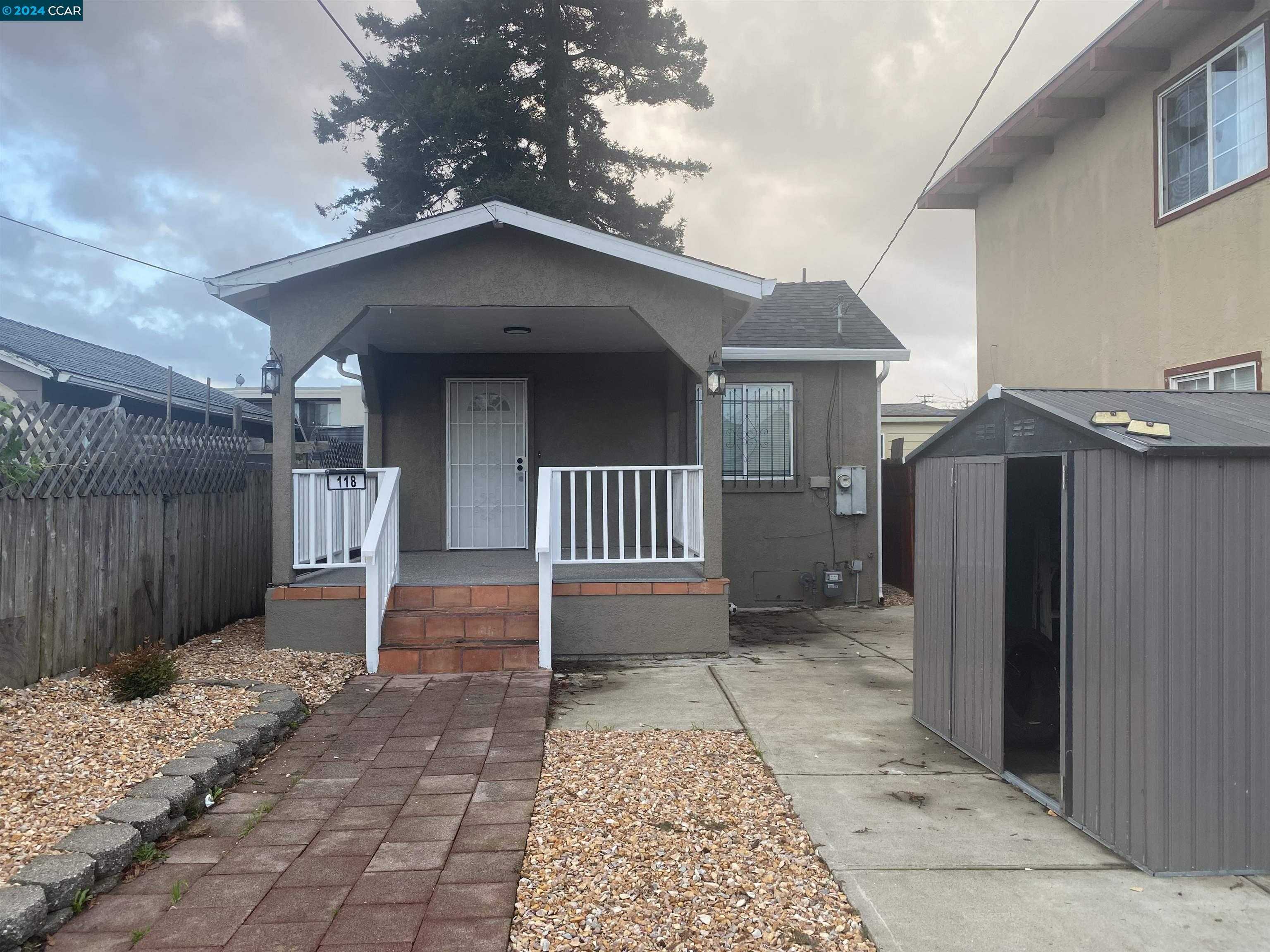 Neighborhood Neighborhood-4