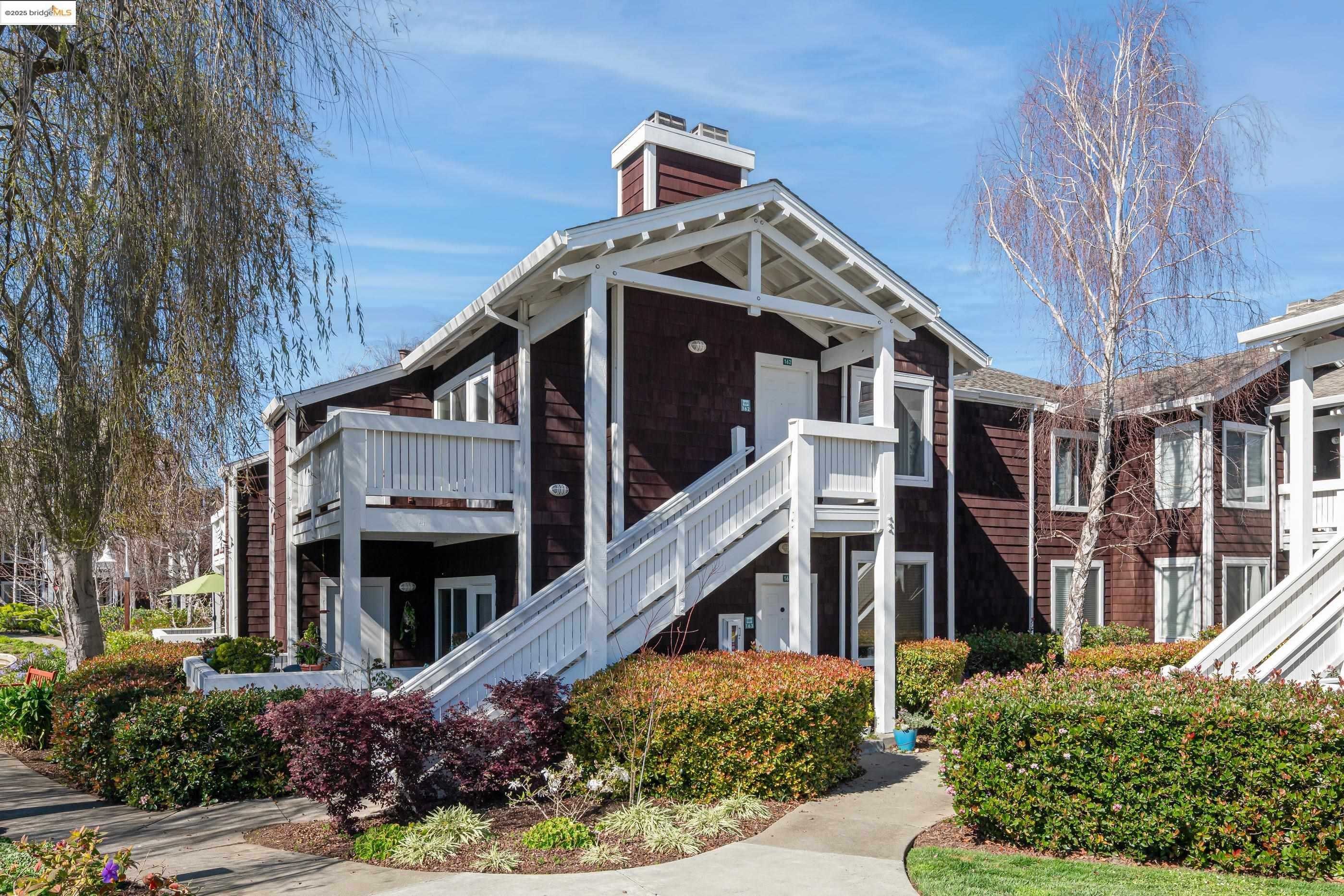 Neighborhood Neighborhood-13